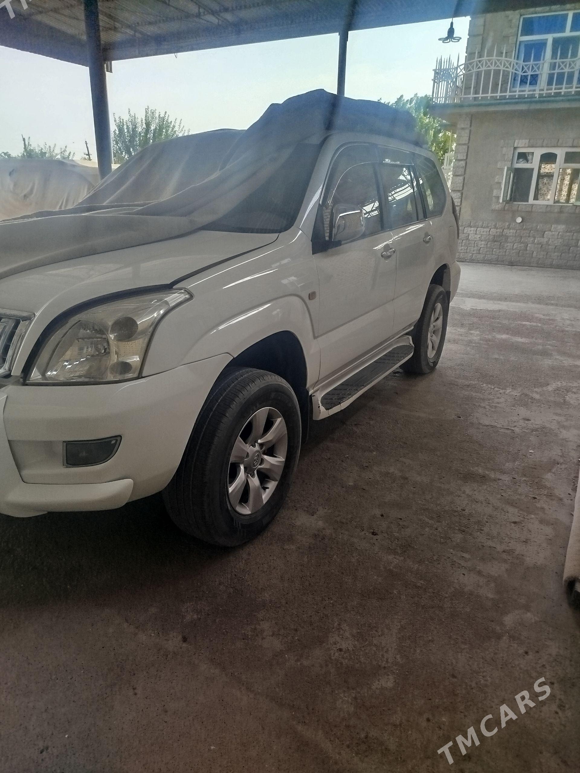 Toyota Land Cruiser Prado 2004 - 320 000 TMT - Ак-Бугдайский этрап - img 1