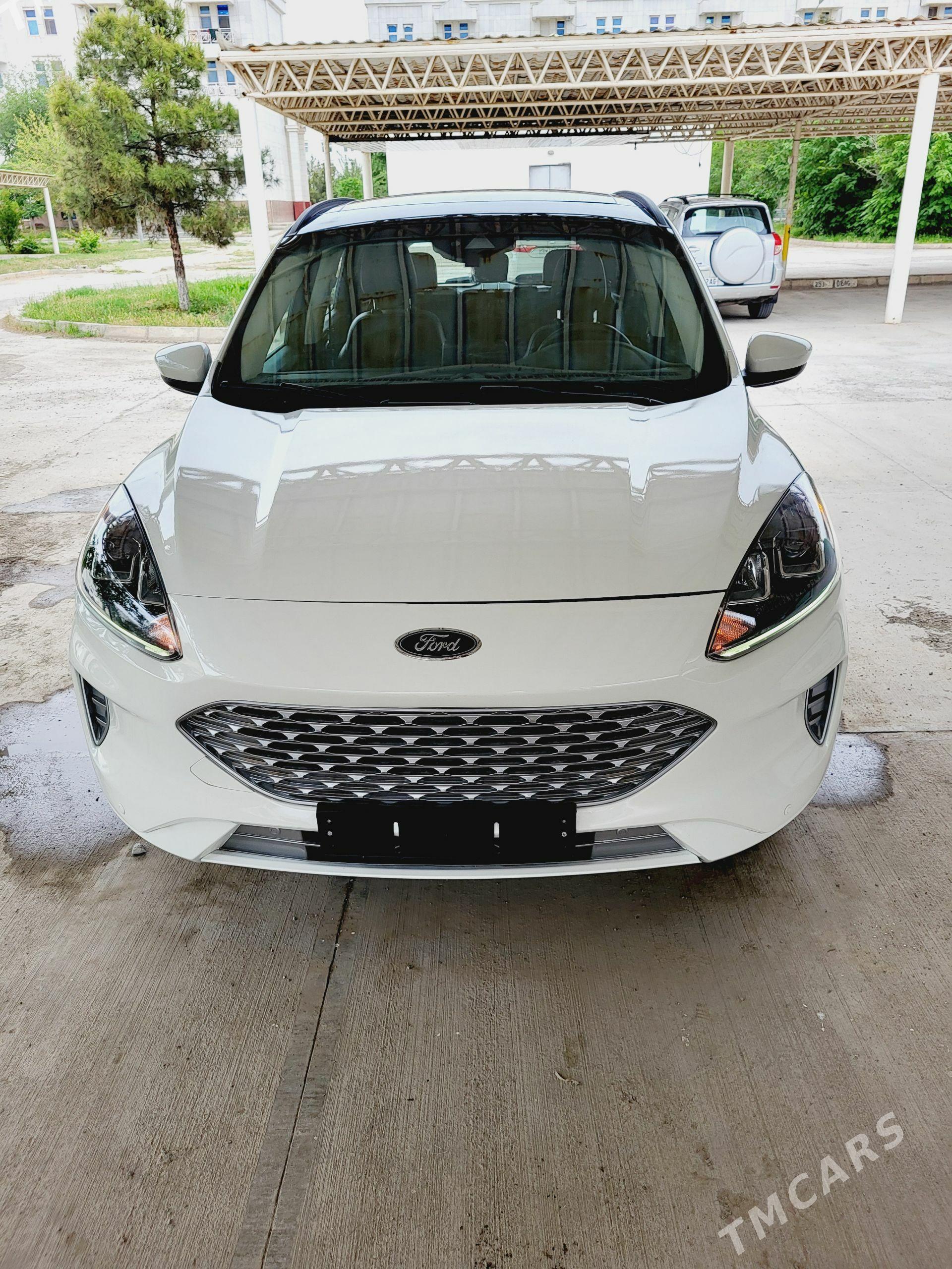 Ford Escape 2022 - 234 000 TMT - Ашхабад - img 1