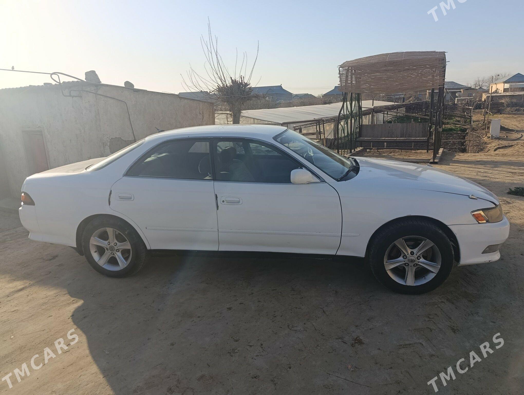Toyota Mark II 1992 - 45 000 TMT - Мургап - img 1