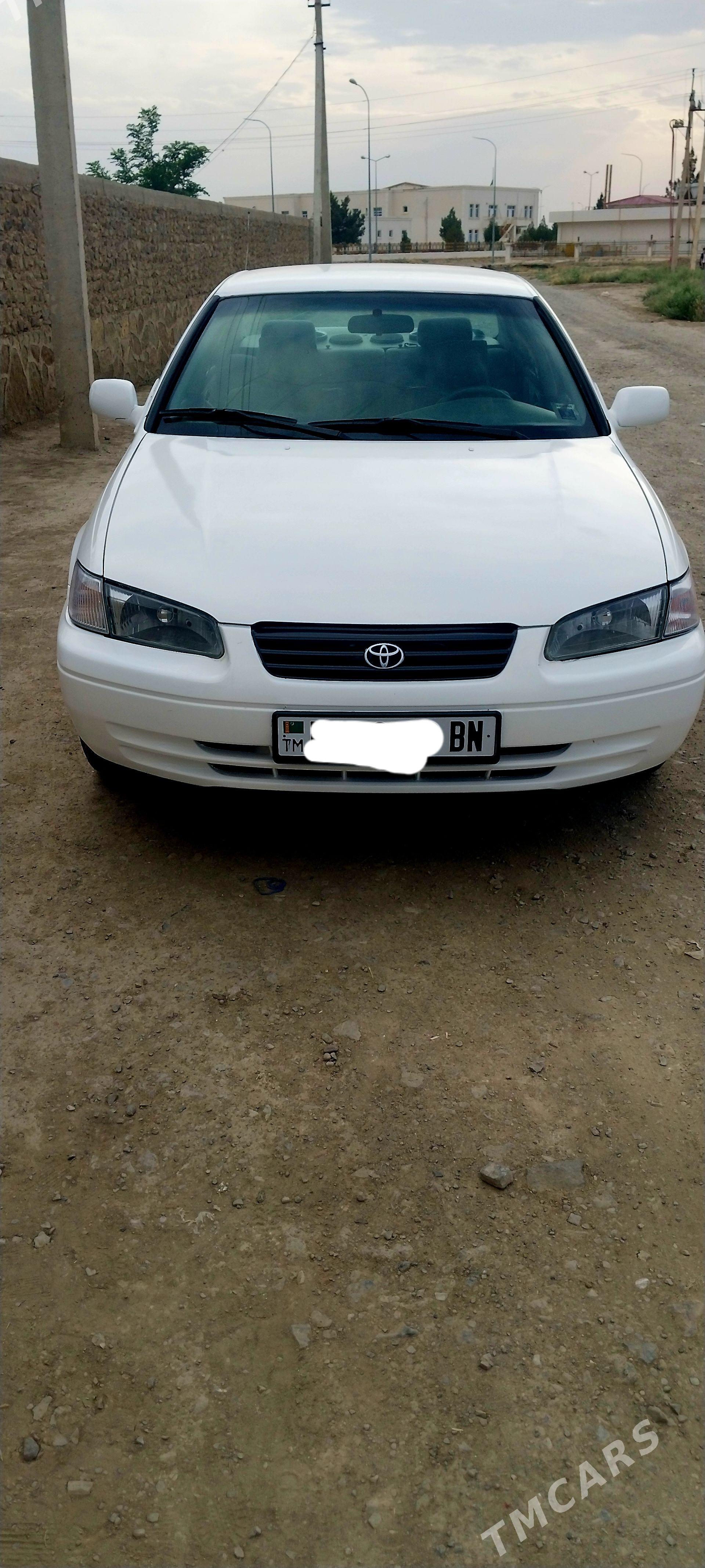 Toyota Camry 1999 - 135 000 TMT - Берекет - img 1
