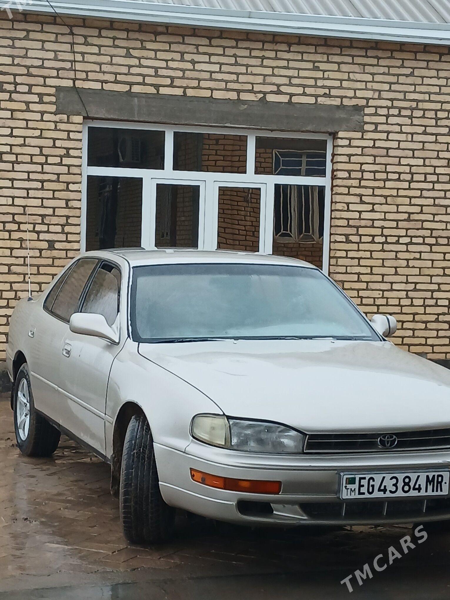 Toyota Camry 1993 - 97 000 TMT - Baýramaly - img 1
