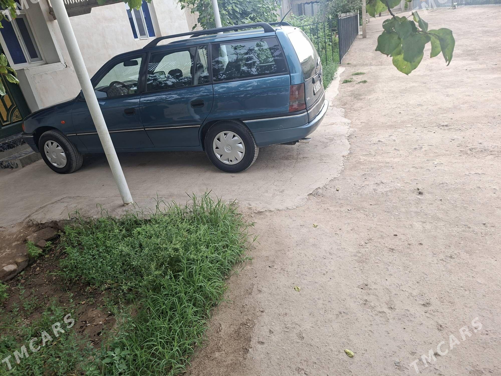 Opel Astra 1992 - 60 000 TMT - Gubadag - img 1