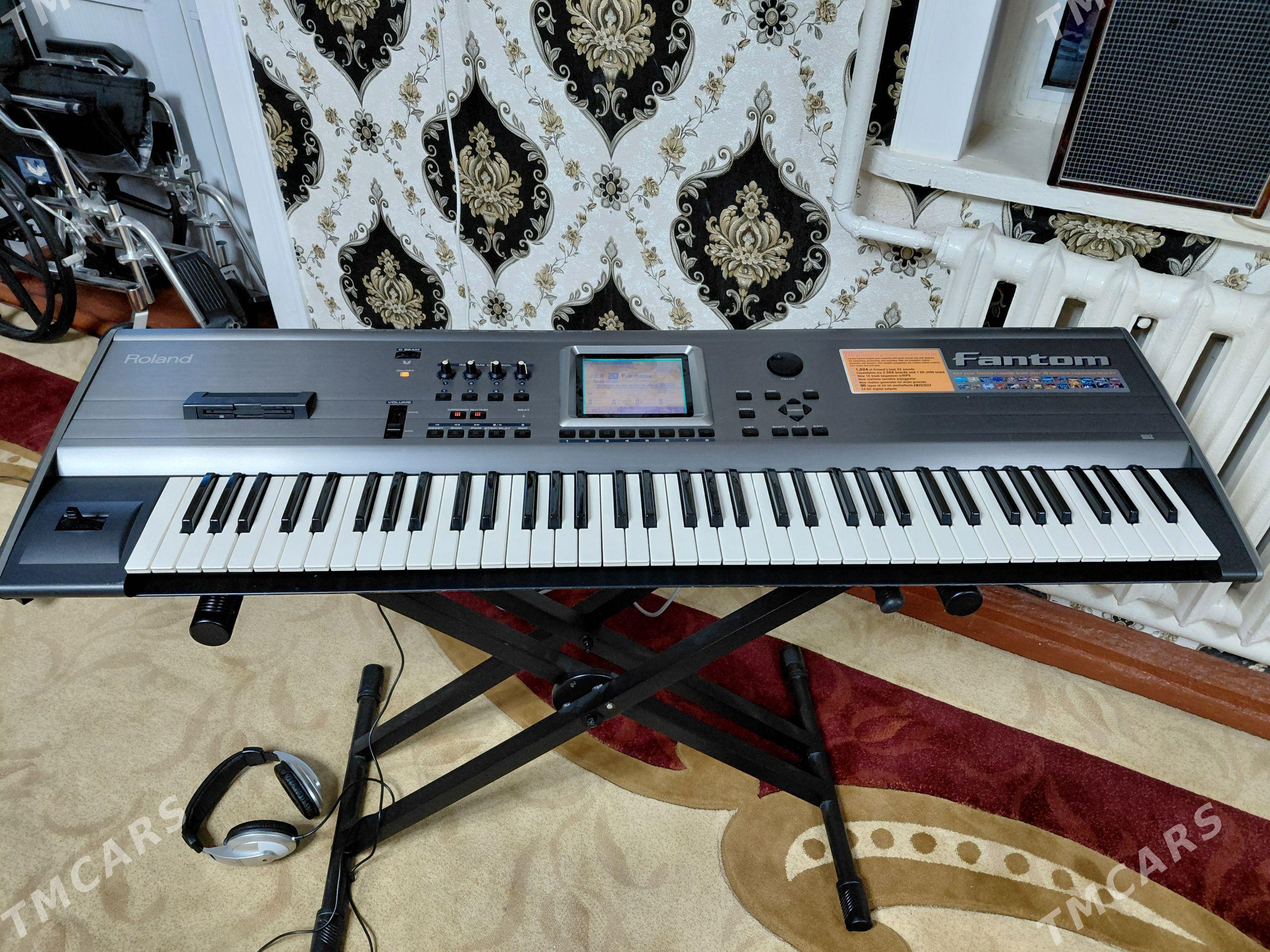 Roland Fantom fa 76 - Dänew - img 1
