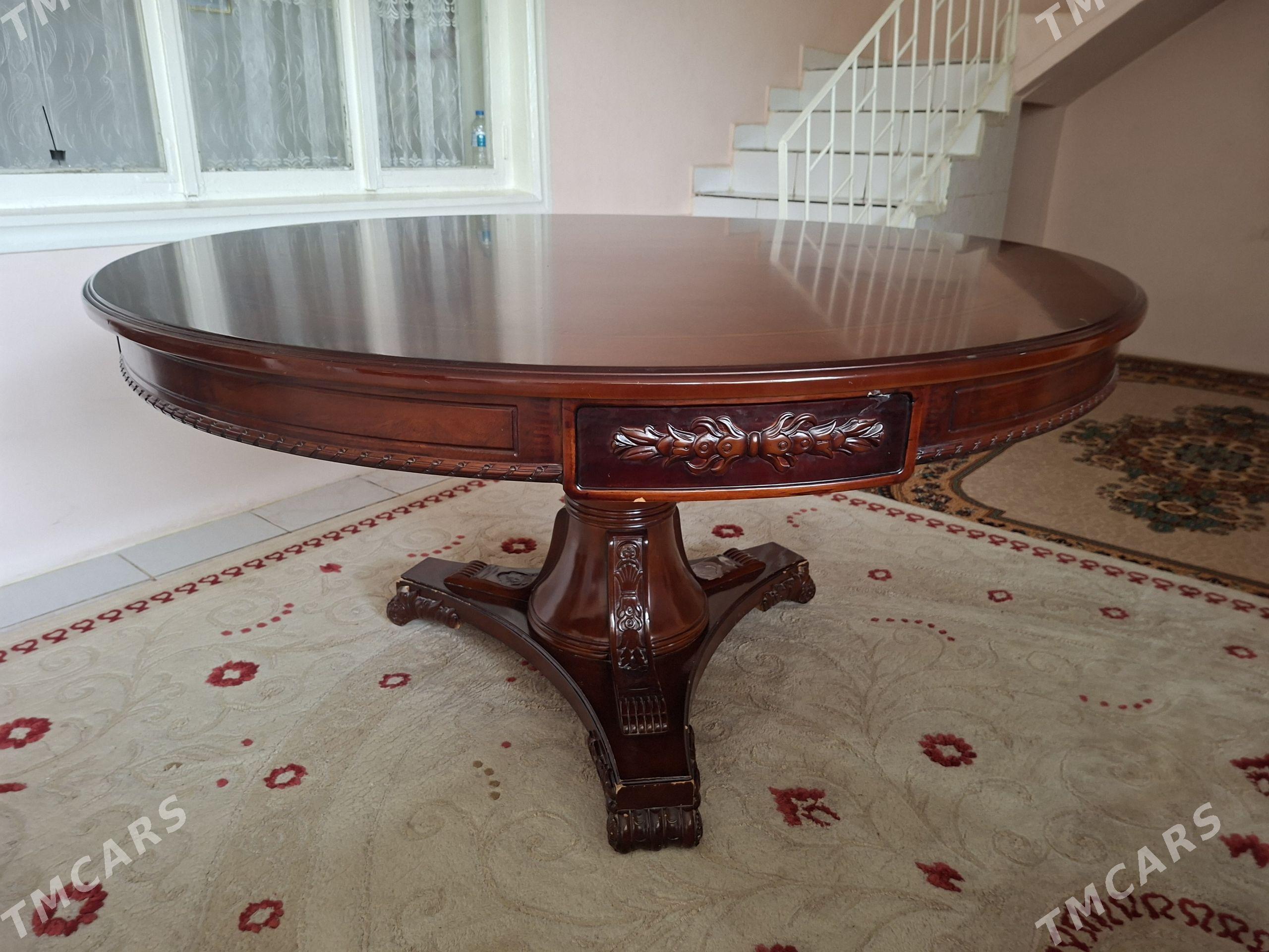 Uly stol tegelek diam 1.5*1.5 - Багир - img 1