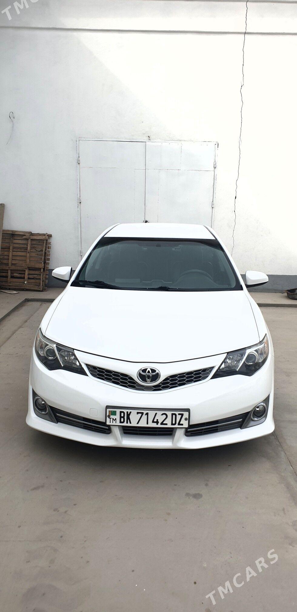 Toyota Camry 2014 - 270 000 TMT - Дашогуз - img 1