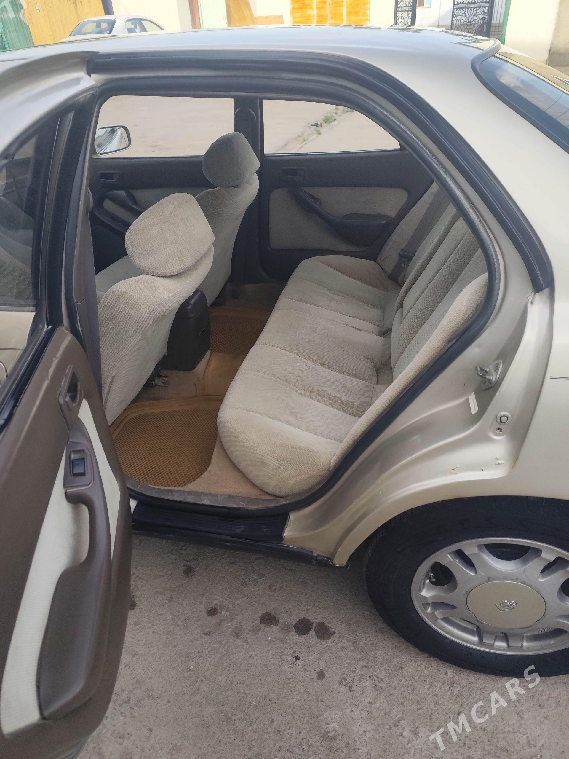 Toyota Camry 1994 - 110 000 TMT - Şabat etr. - img 1