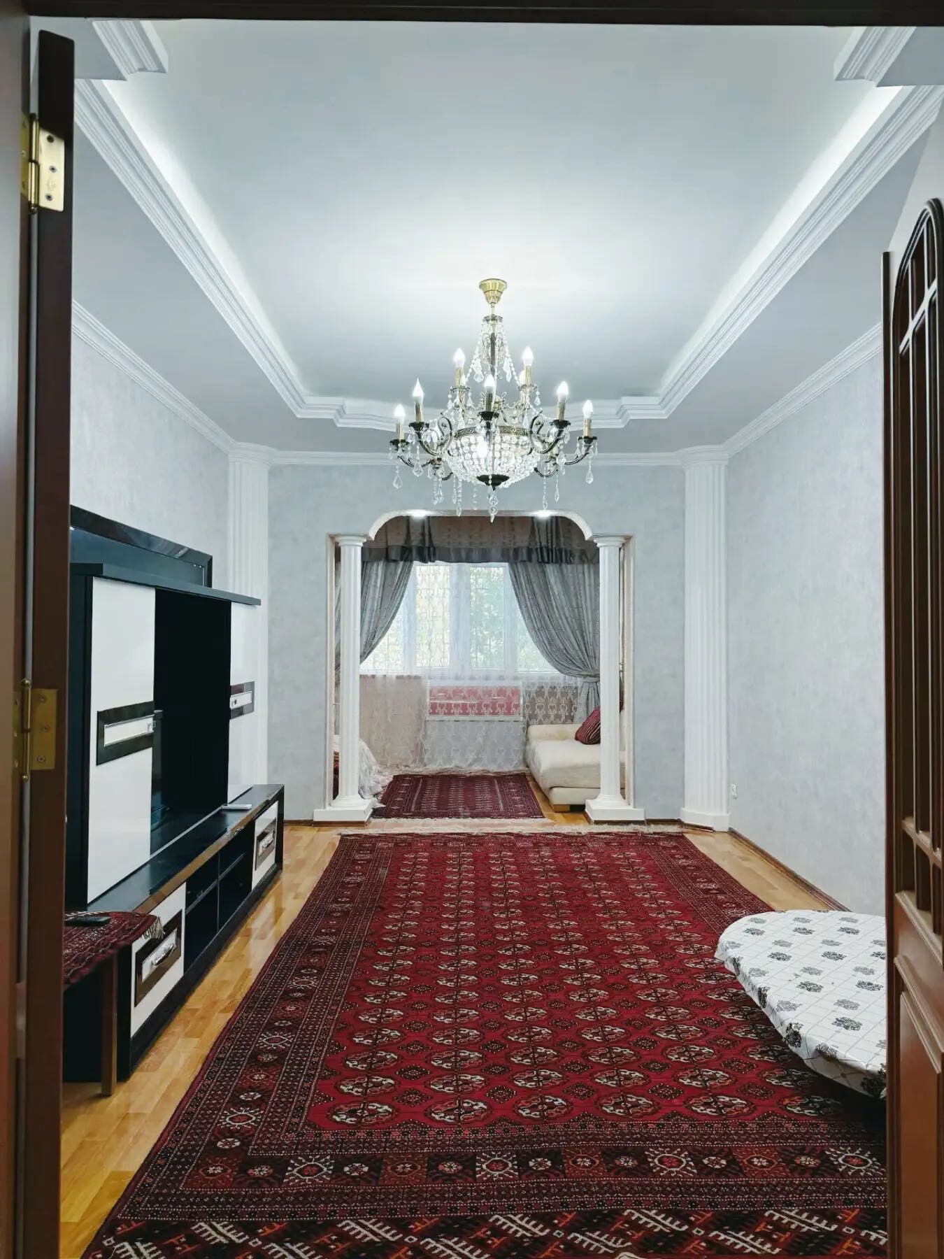 ГАУДАН "В 4/2этаж 3ком 76m2 - Гаудан "В" - img 1