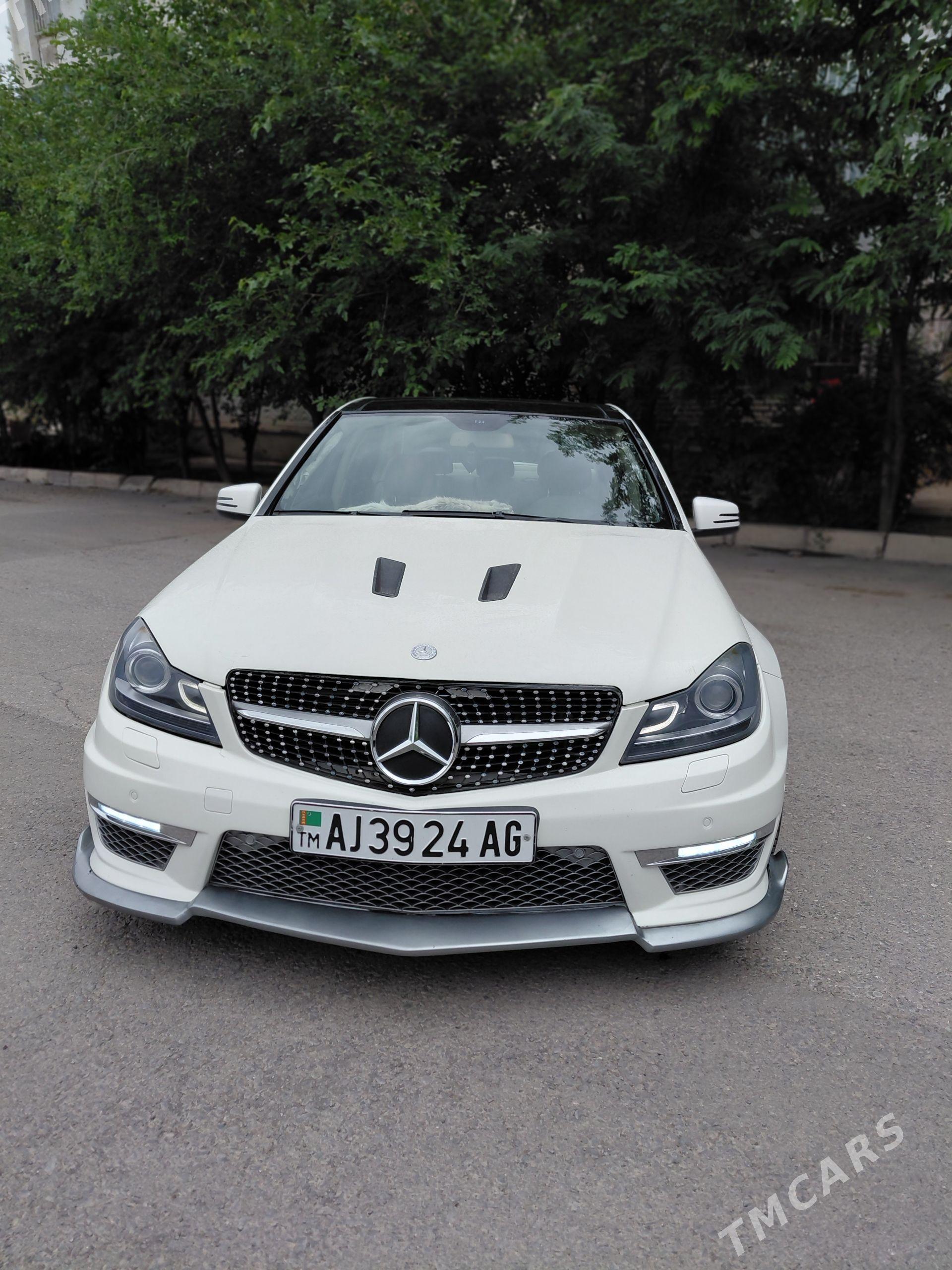 Mercedes-Benz C300 2012 - 260 000 TMT - Мир 7 - img 1