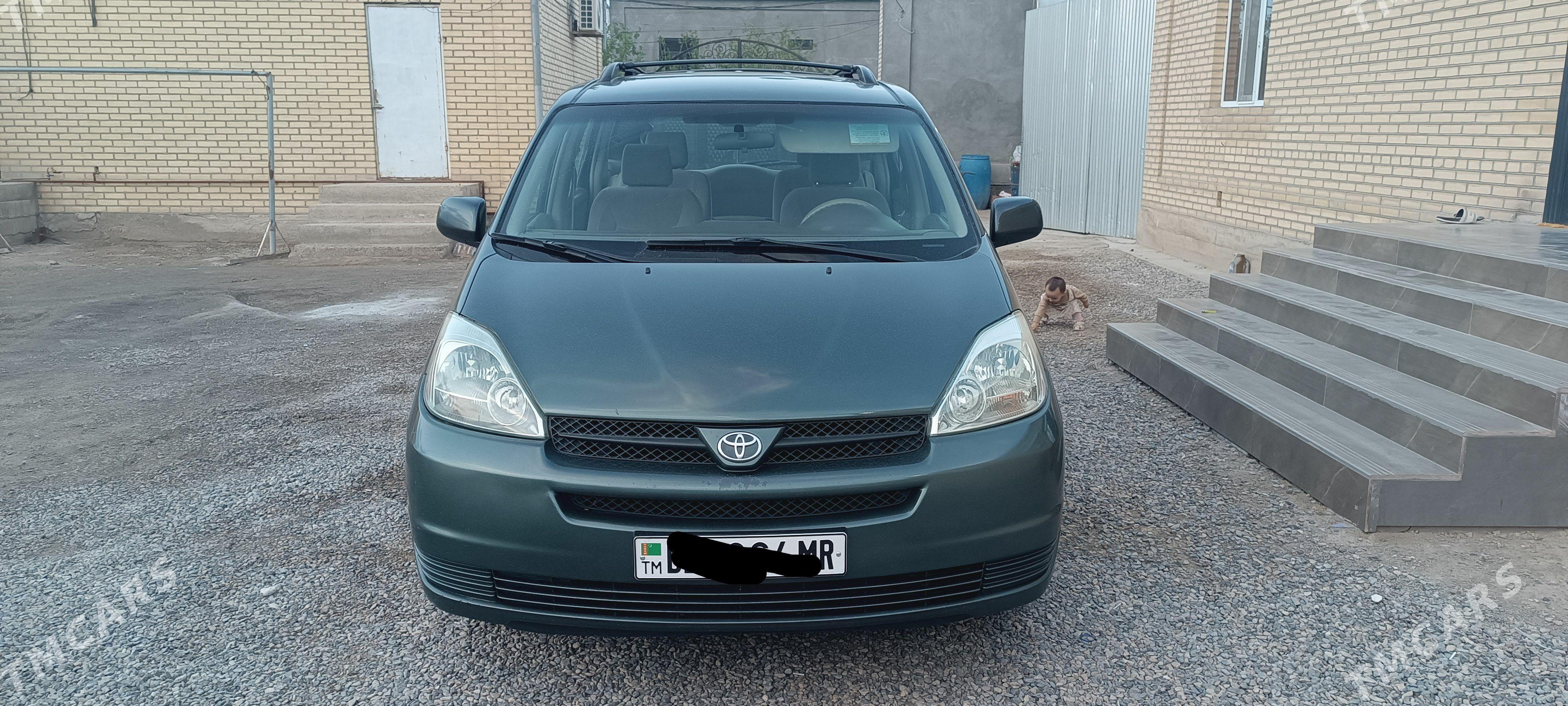 Toyota Sienna 2003 - 260 000 TMT - Мары - img 1