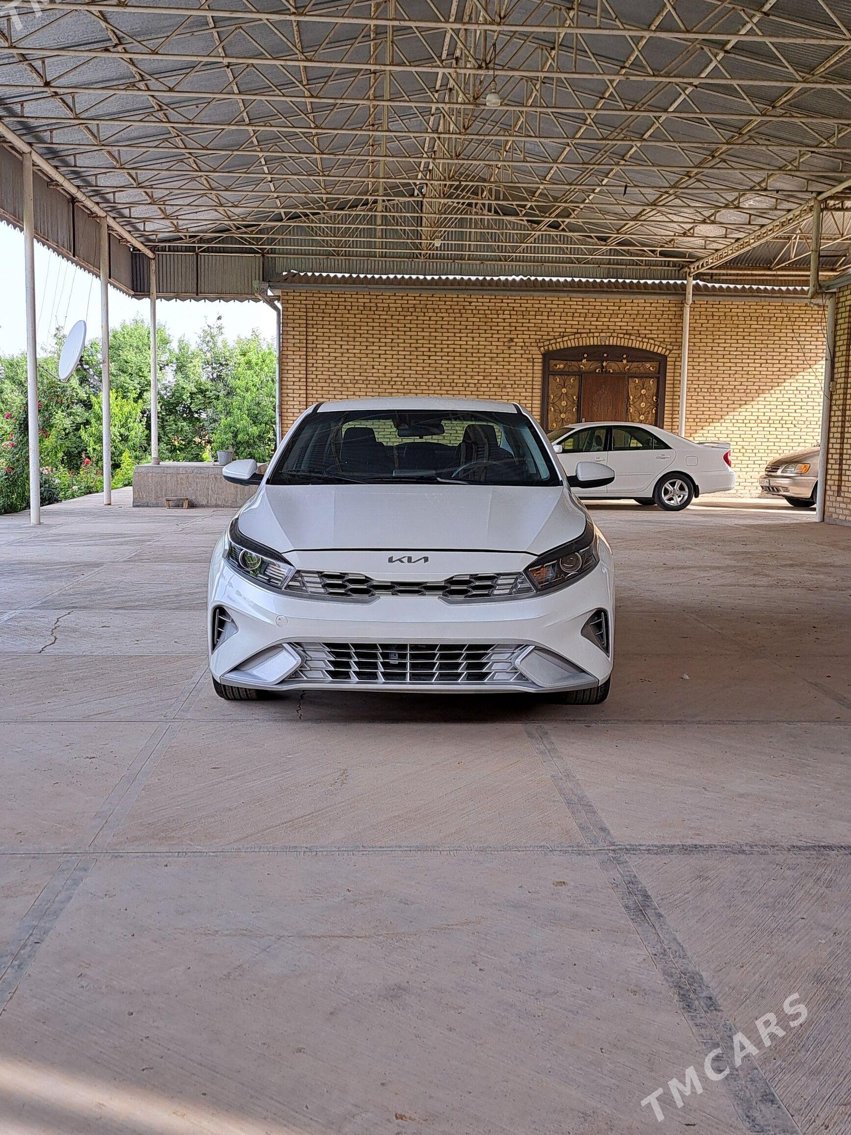 Kia Forte 2023 - 250 000 TMT - Мары - img 1