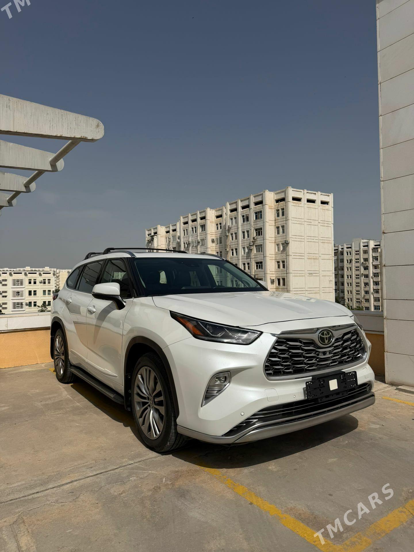 Toyota Highlander 2022 - 625 000 TMT - Aşgabat - img 1