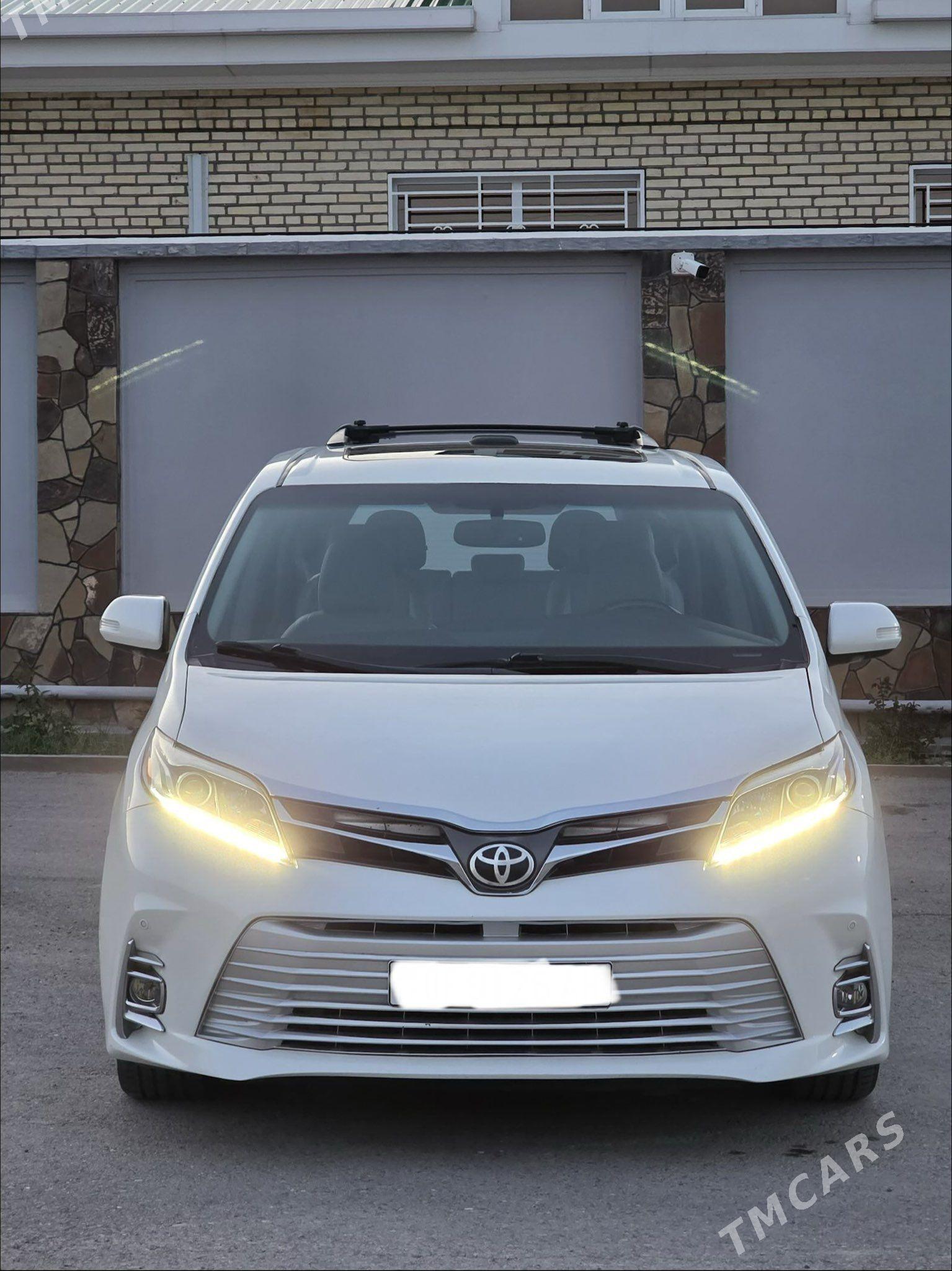 Toyota Sienna 2016 - 450 000 TMT - Ашхабад - img 1
