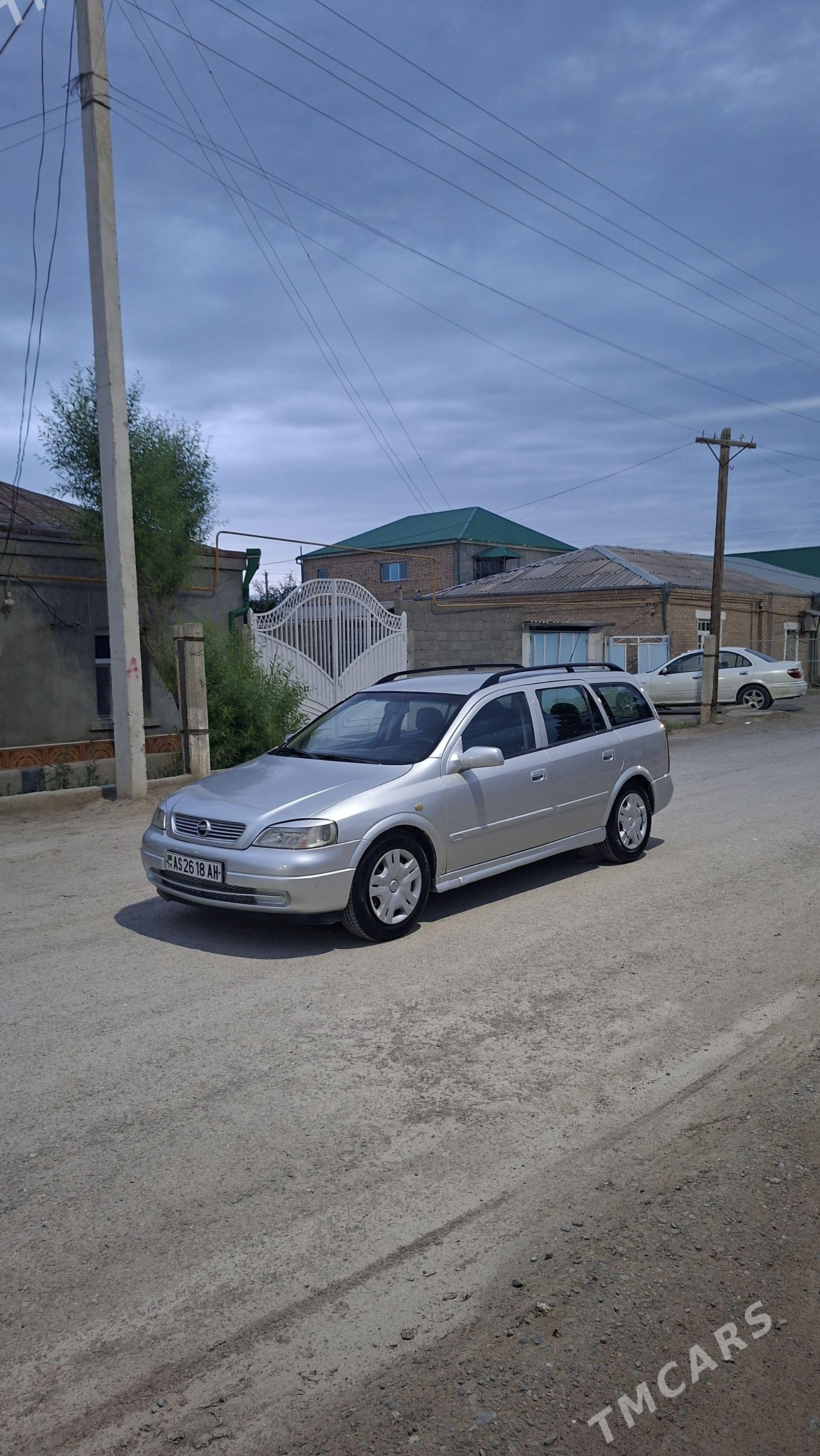 Opel Astra 2000 - 85 000 TMT - Bäherden - img 1