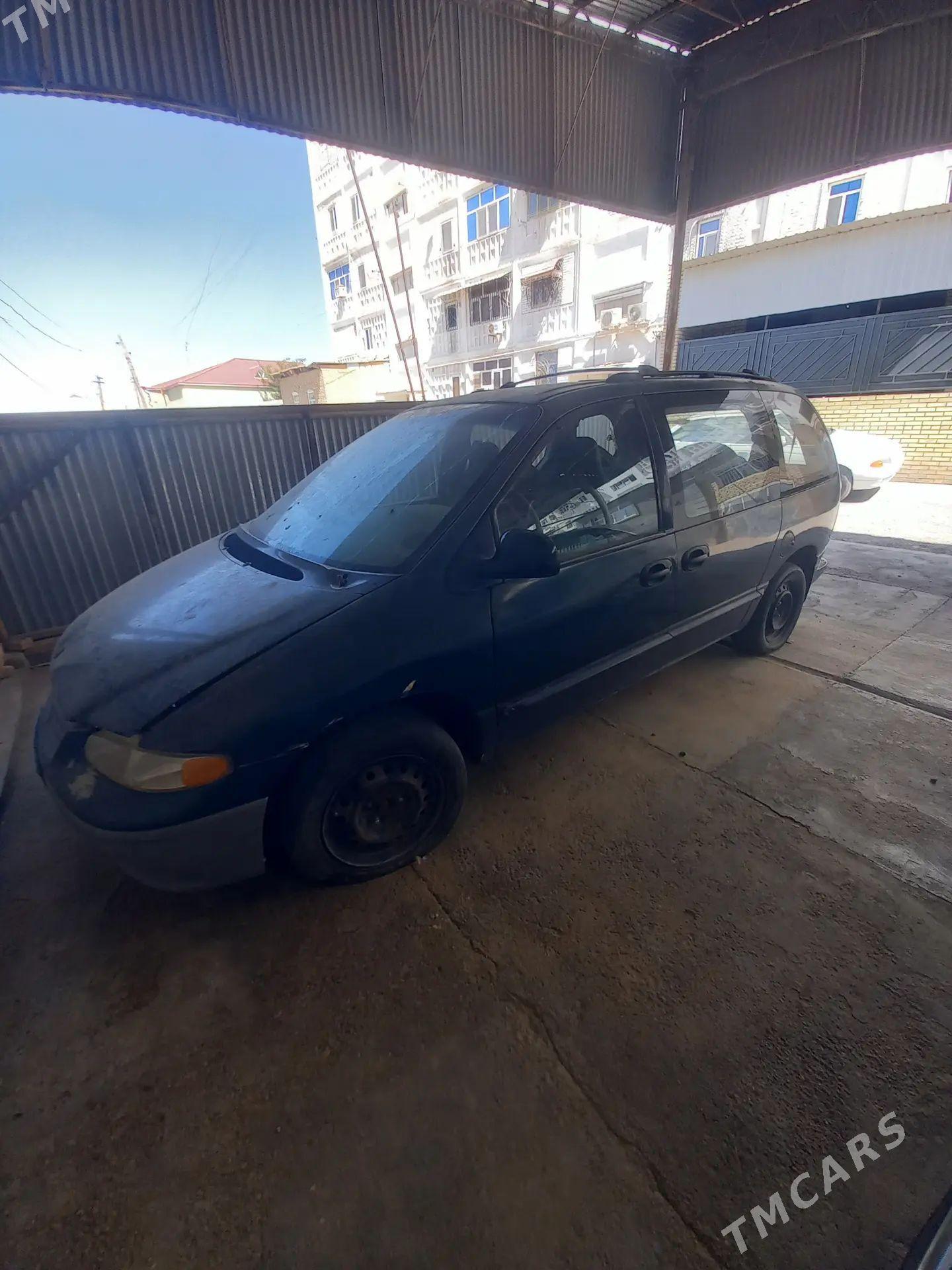 Chrysler Voyager 1999 - 25 000 TMT - Мары - img 1