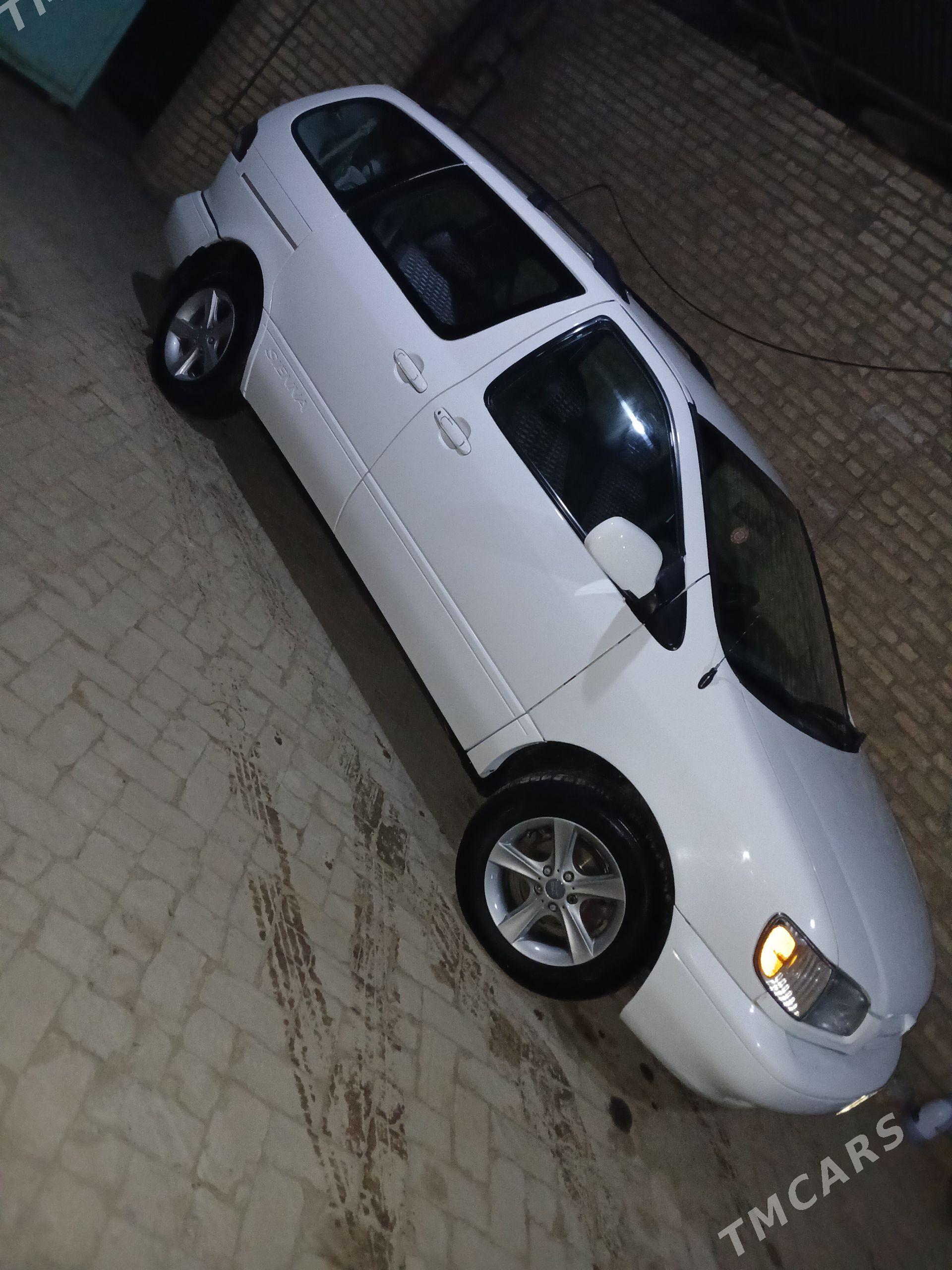 Toyota Sienna 1999 - 180 000 TMT - Туркменгала - img 1