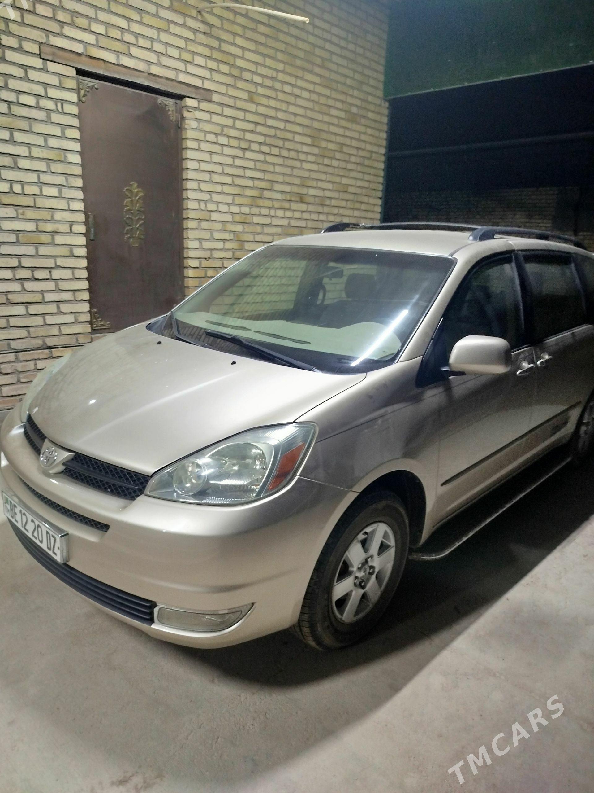 Toyota Sienna 2004 - 270 000 TMT - Daşoguz - img 1