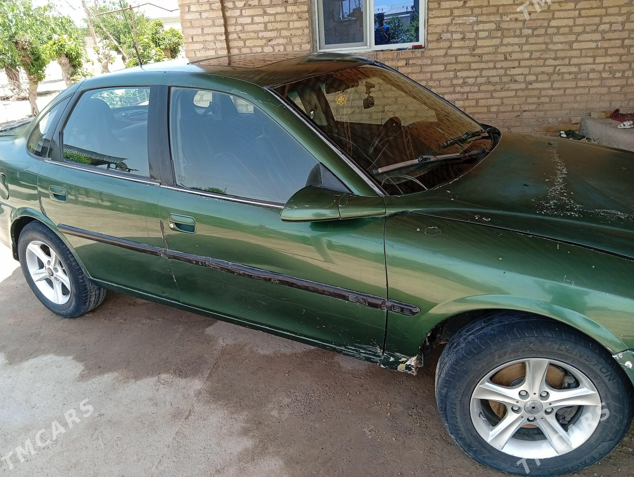 Opel Vectra 1995 - 50 000 TMT - Байрамали - img 1