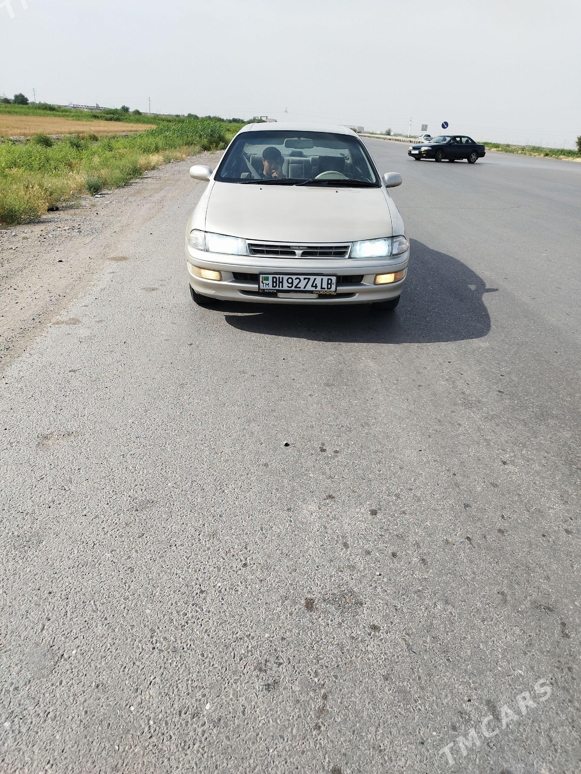 Toyota Carina 1993 - 58 000 TMT - Çärjew - img 1