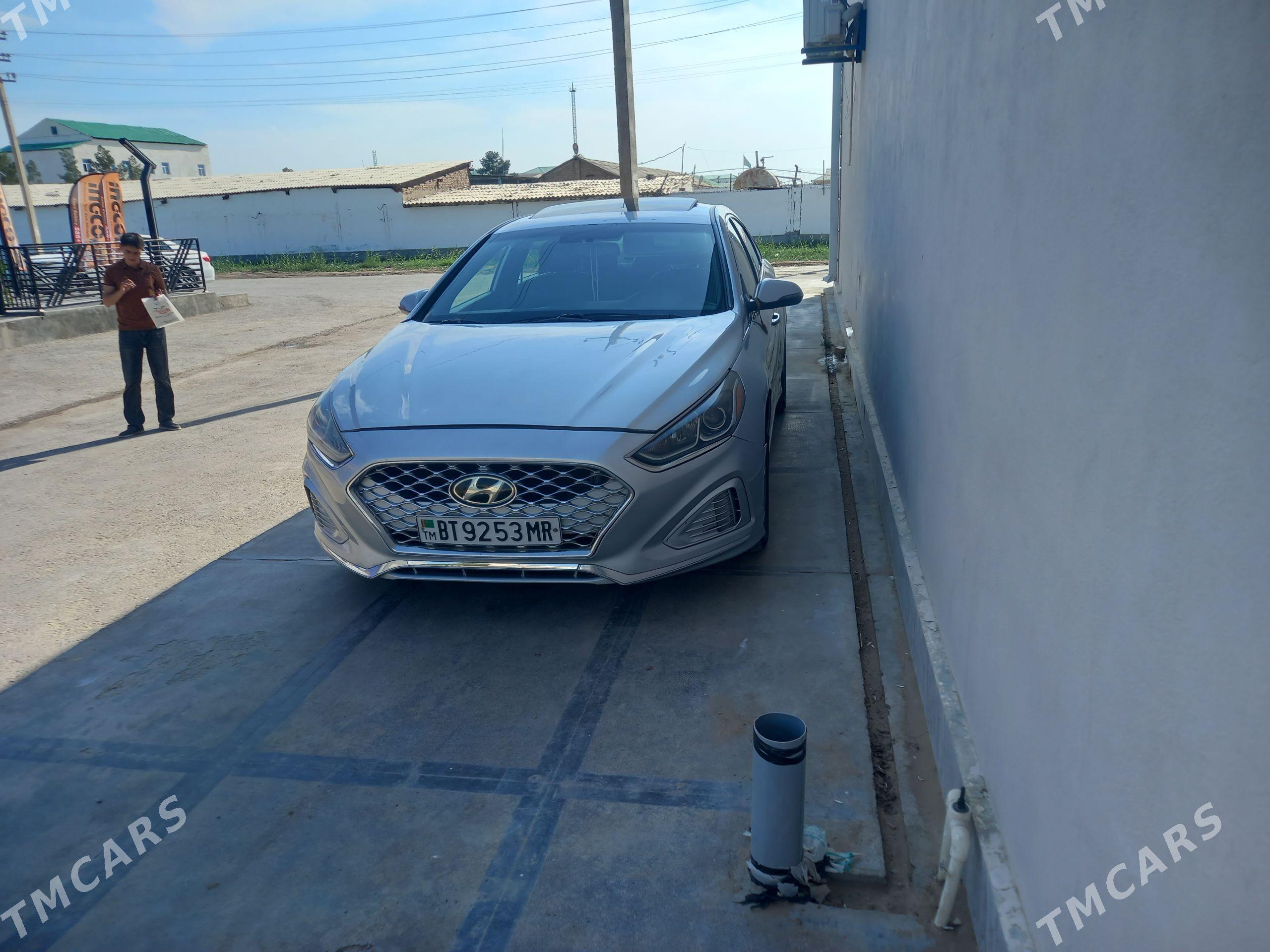 Hyundai Santa Fe Sport 2018 - 210 000 TMT - Мары - img 1