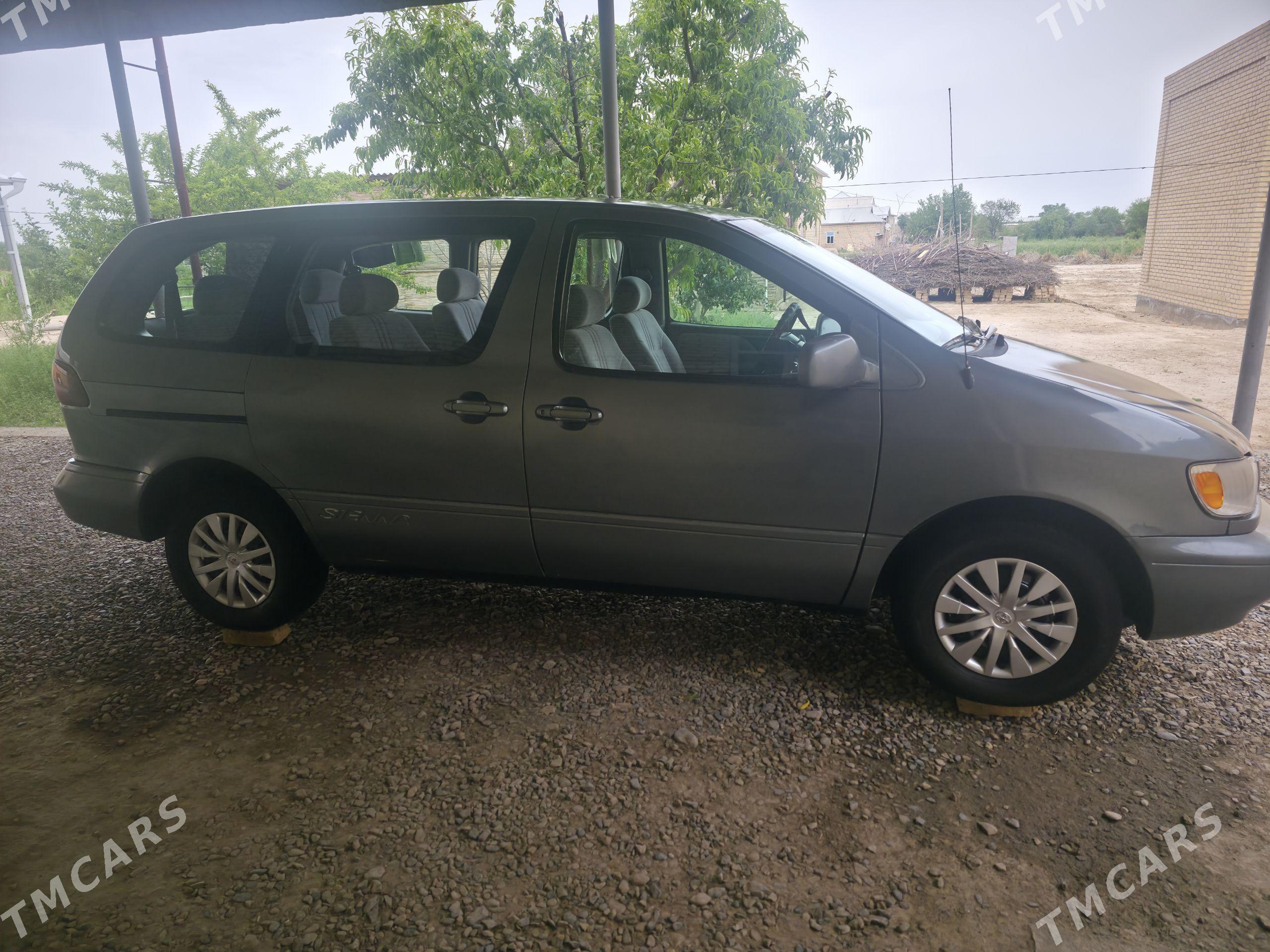 Toyota Sienna 1998 - 155 000 TMT - Mary - img 1