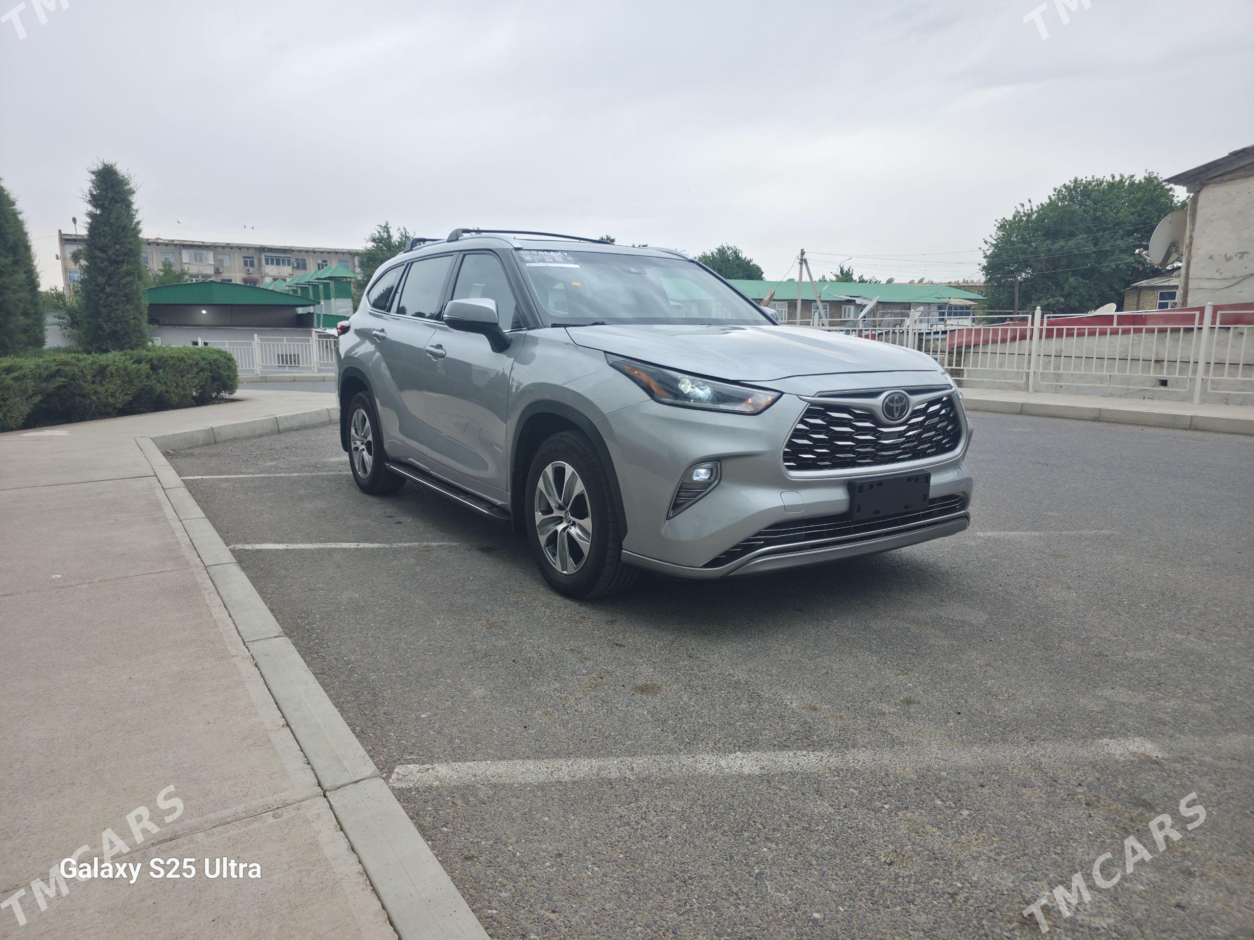 Toyota Highlander 2021 - 522 000 TMT - Мары - img 1