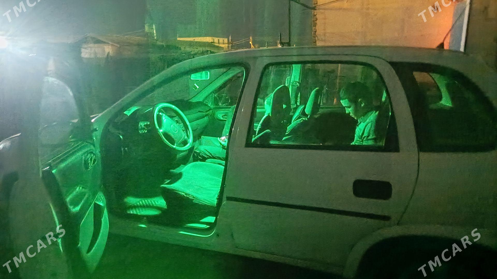 Opel Vita 1995 - 18 000 TMT - Türkmenabat - img 1