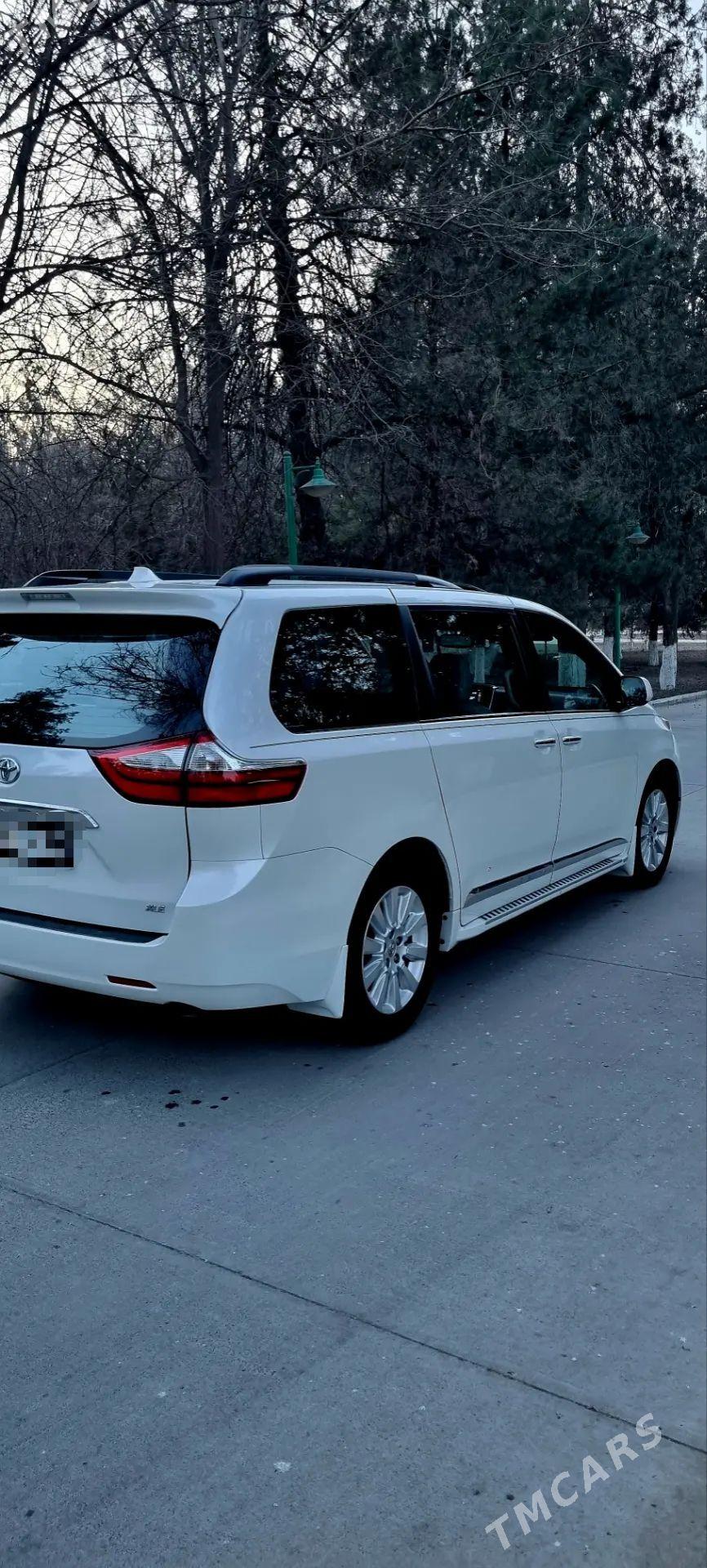 Toyota Sienna 2016 - 425 000 TMT - Büzmeýin GRES - img 1