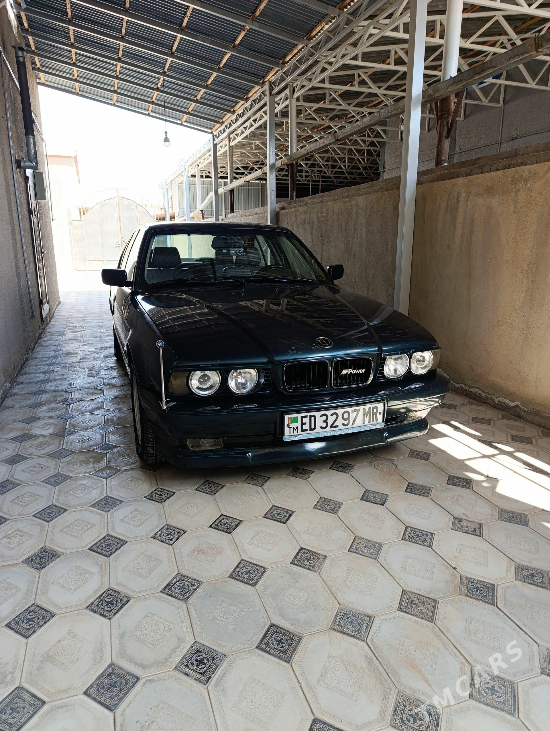 BMW 5 Series 1995 - 100 000 TMT - Шатлык - img 1