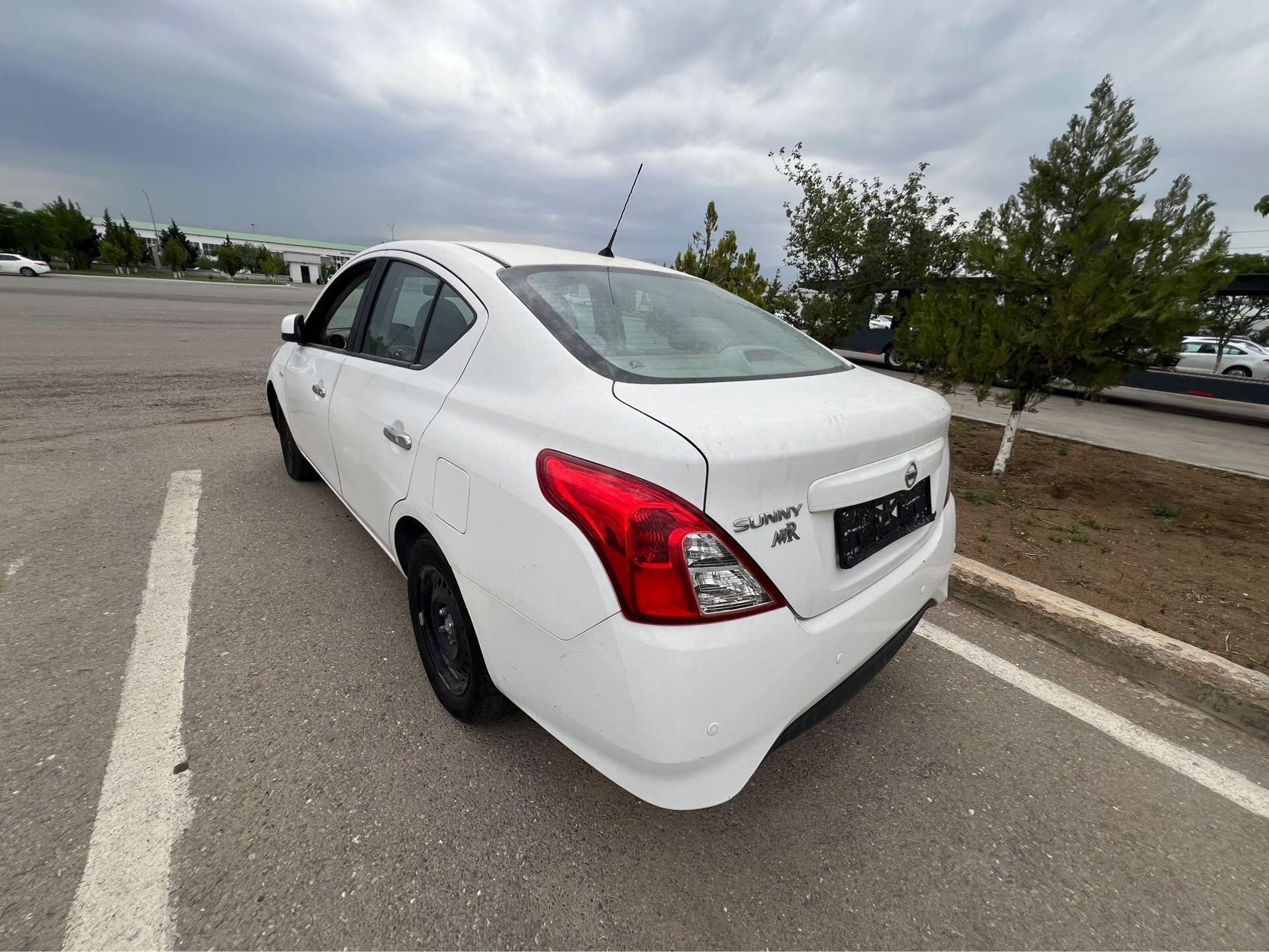 Nissan Sunny 2021 - 88 000 TMT - Aşgabat - img 1