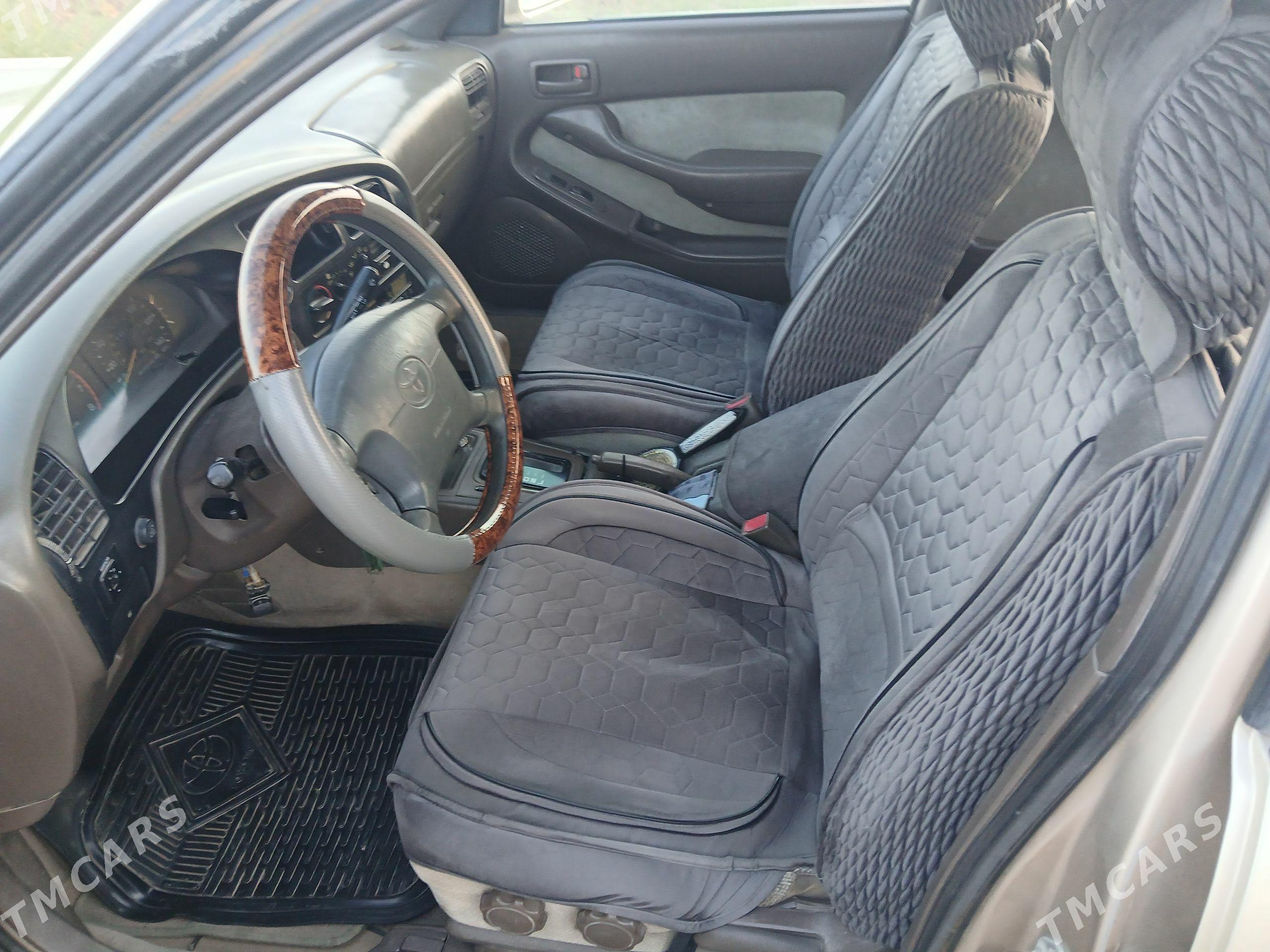 Toyota Camry 1994 - 110 000 TMT - Мары - img 1