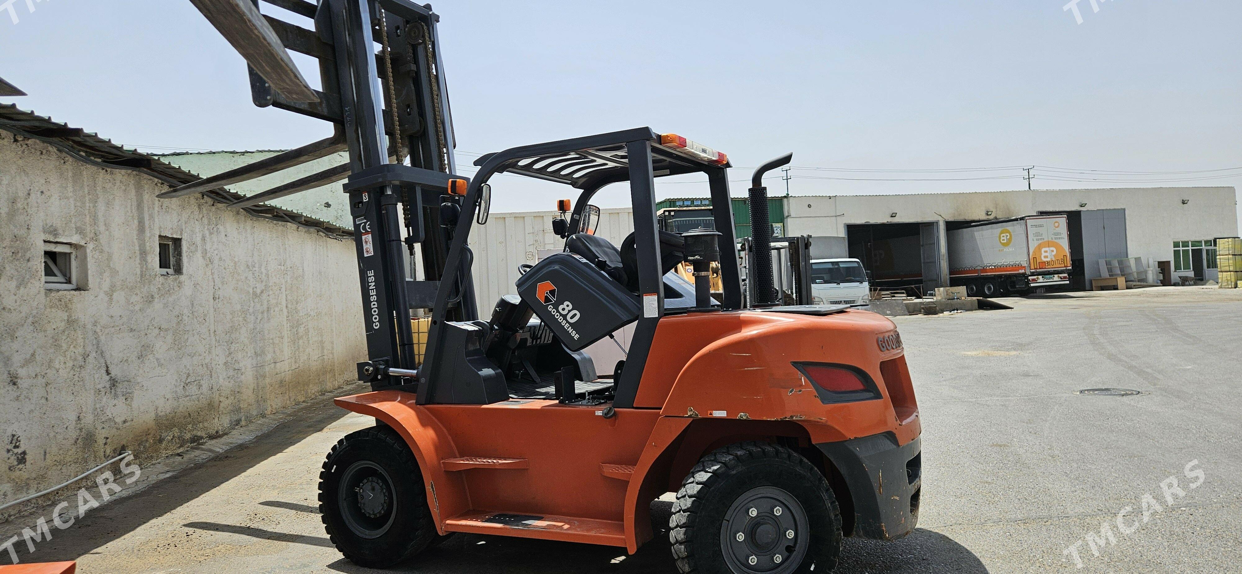 LiuGong CPCD80 2017 - 700 000 TMT - Aşgabat - img 1