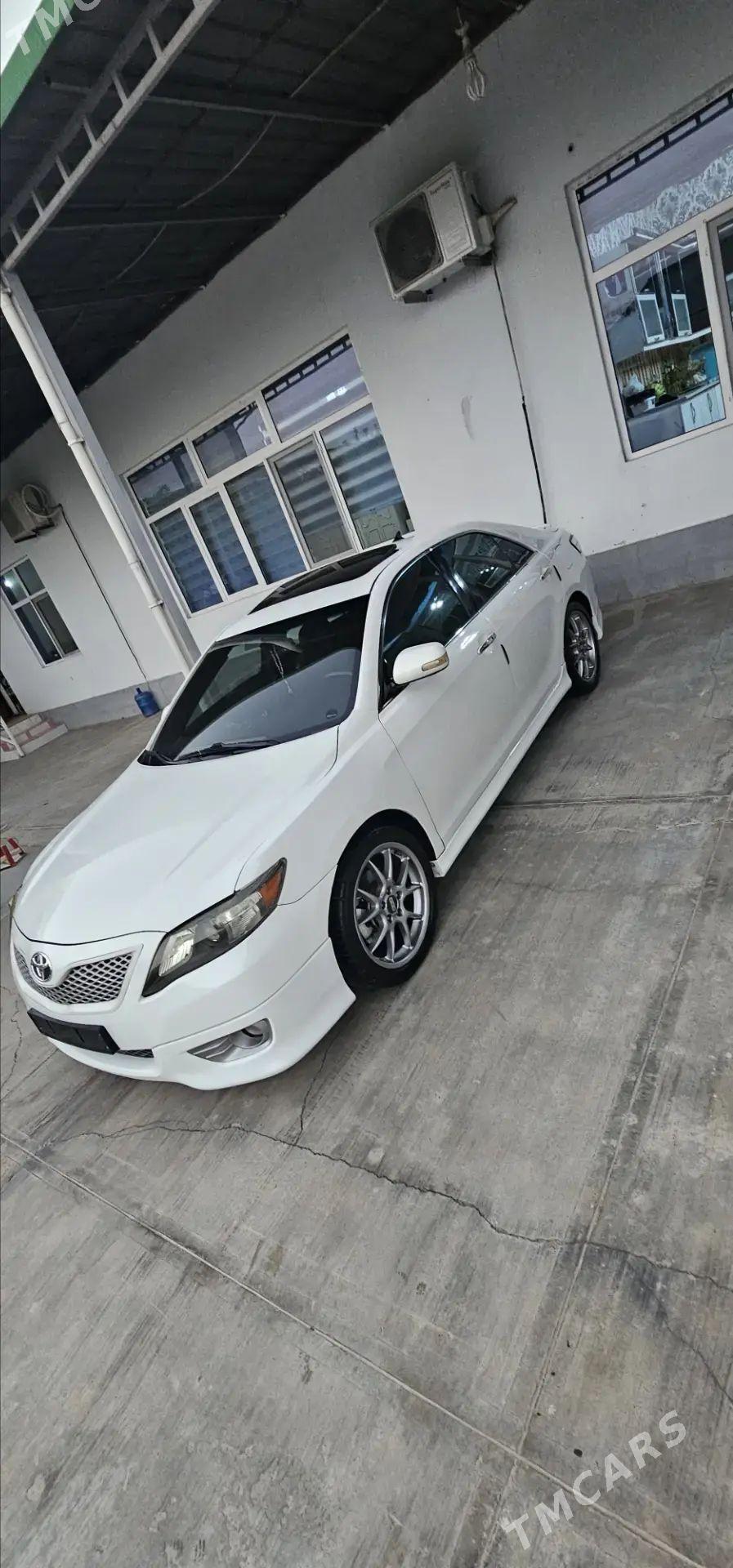 Toyota Camry 2010 - 220 000 TMT - Мары - img 1