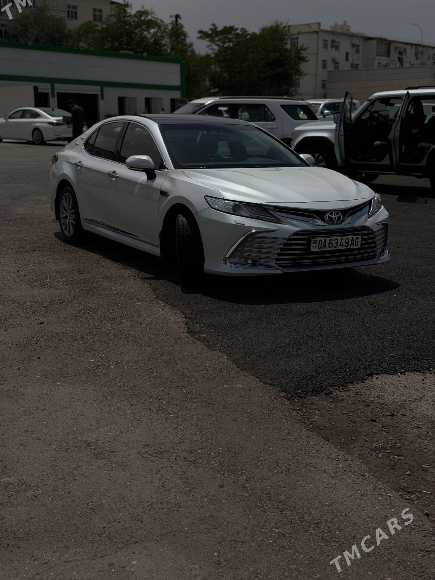 Toyota Camry 2022 - 665 000 TMT - Aşgabat - img 1