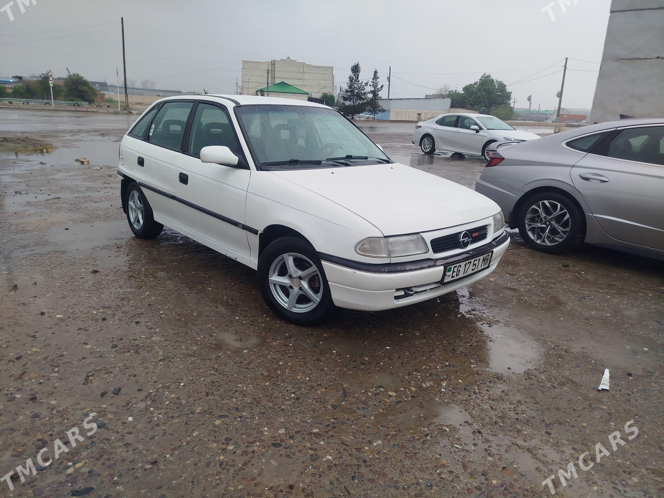 Opel Astra 1993 - 50 000 TMT - Мары - img 1