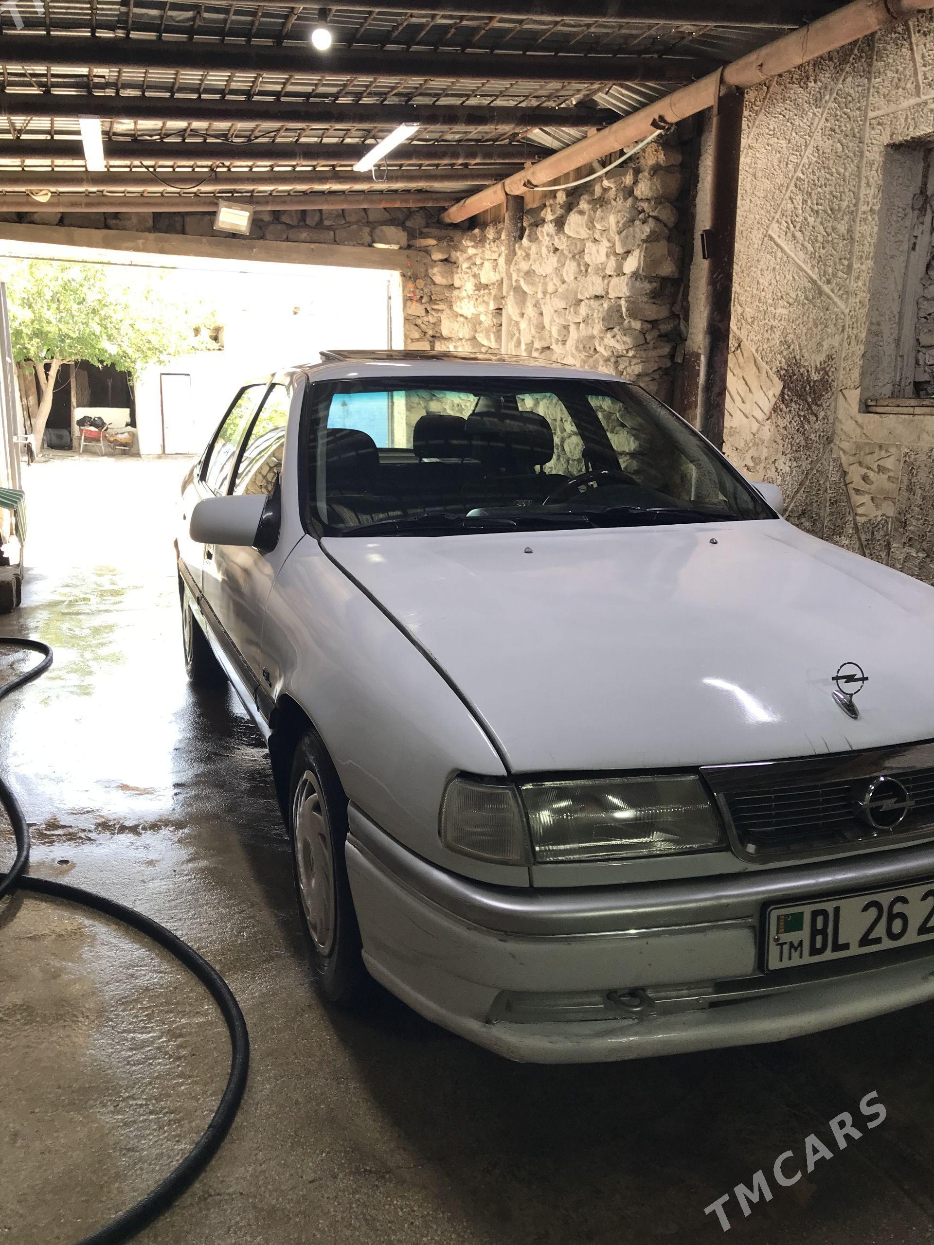 Opel Vectra 1992 - 46 000 TMT - Balkanabat - img 1