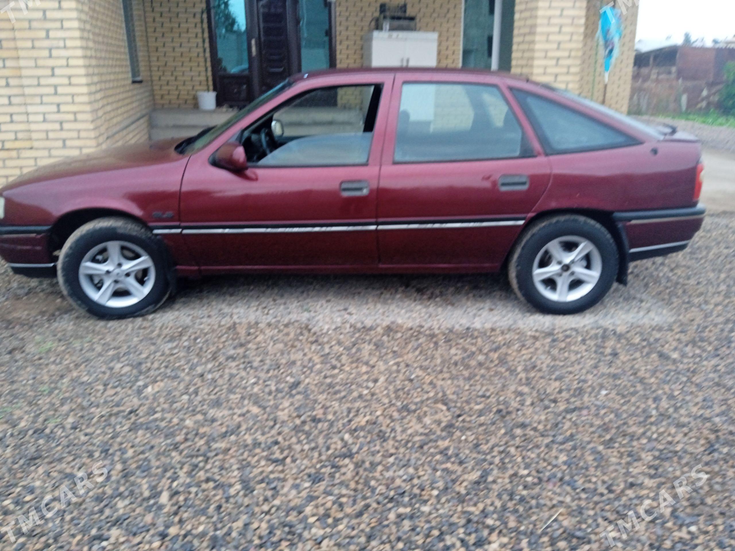Opel Vectra 1989 - 32 000 TMT - Мары - img 1