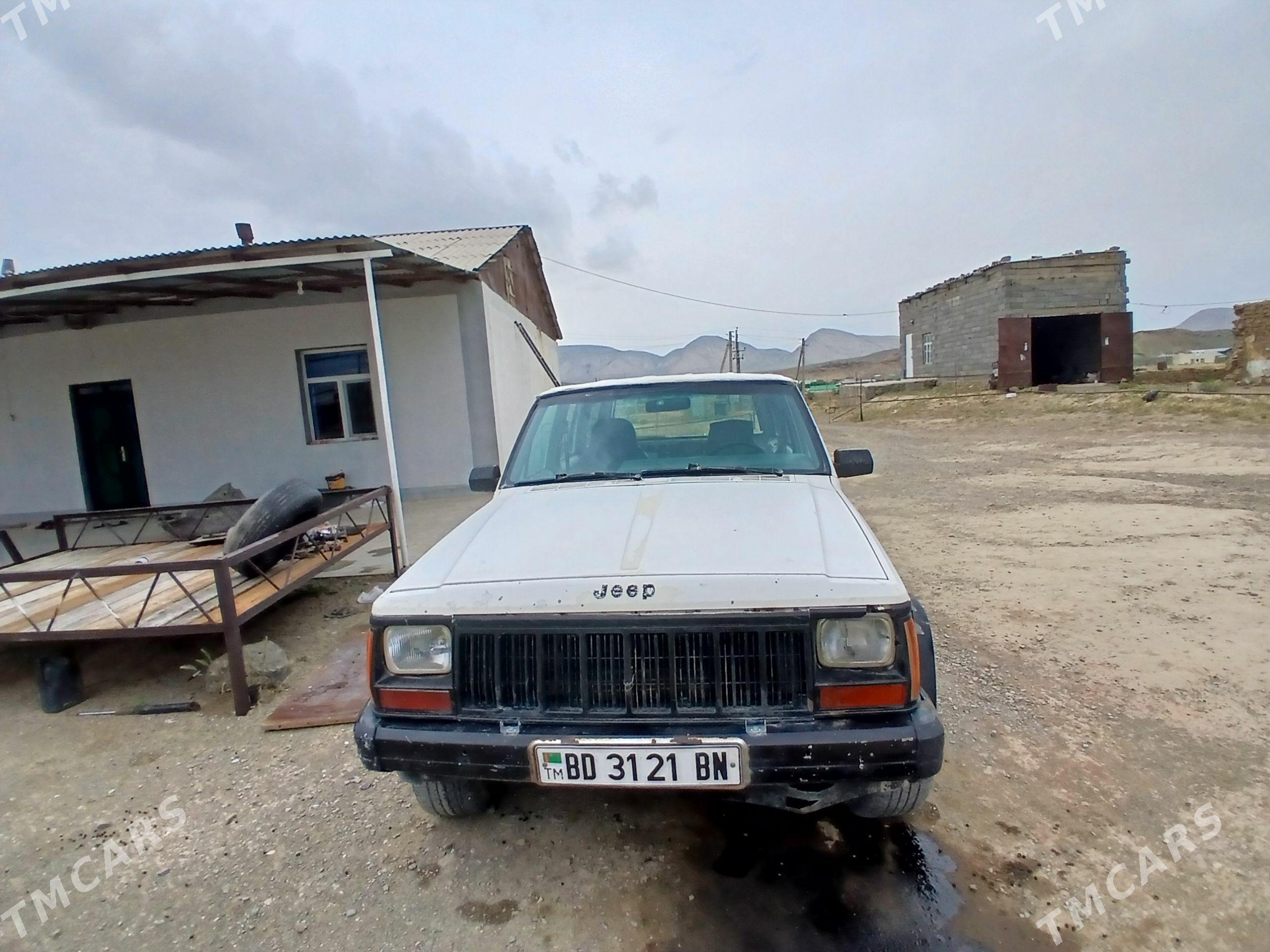 Jeep Cherokee 1996 - 22 000 TMT - Гызыларбат - img 1