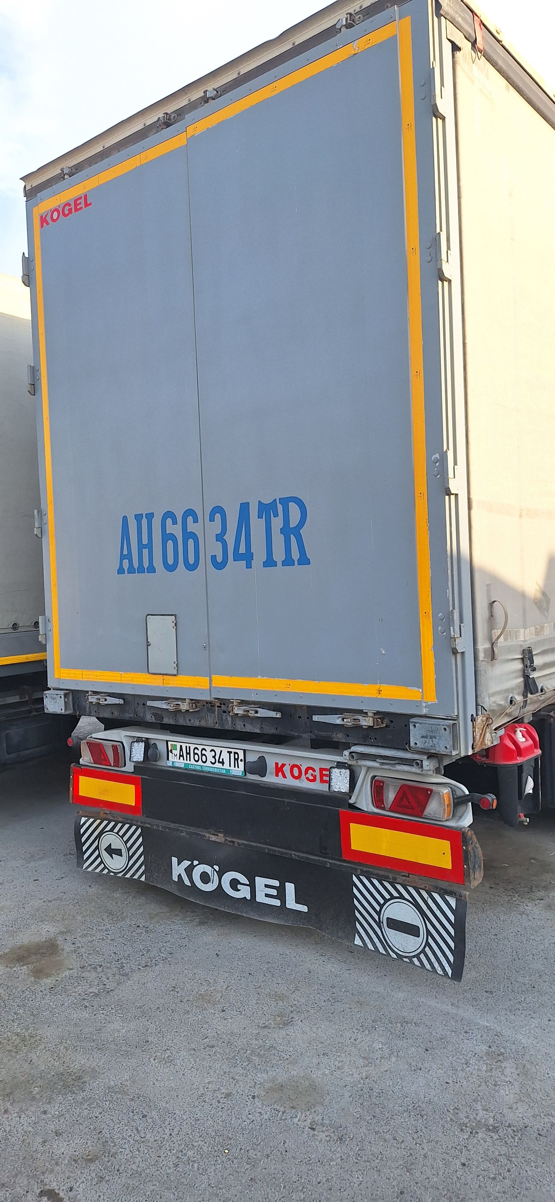 Kogel Cargo 2015 - 430 000 TMT - Ашхабад - img 1