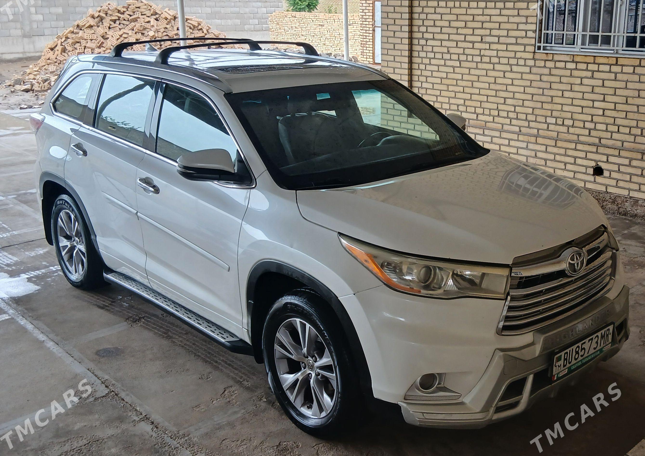 Toyota Highlander 2014 - 450 000 TMT - Векильбазар - img 1