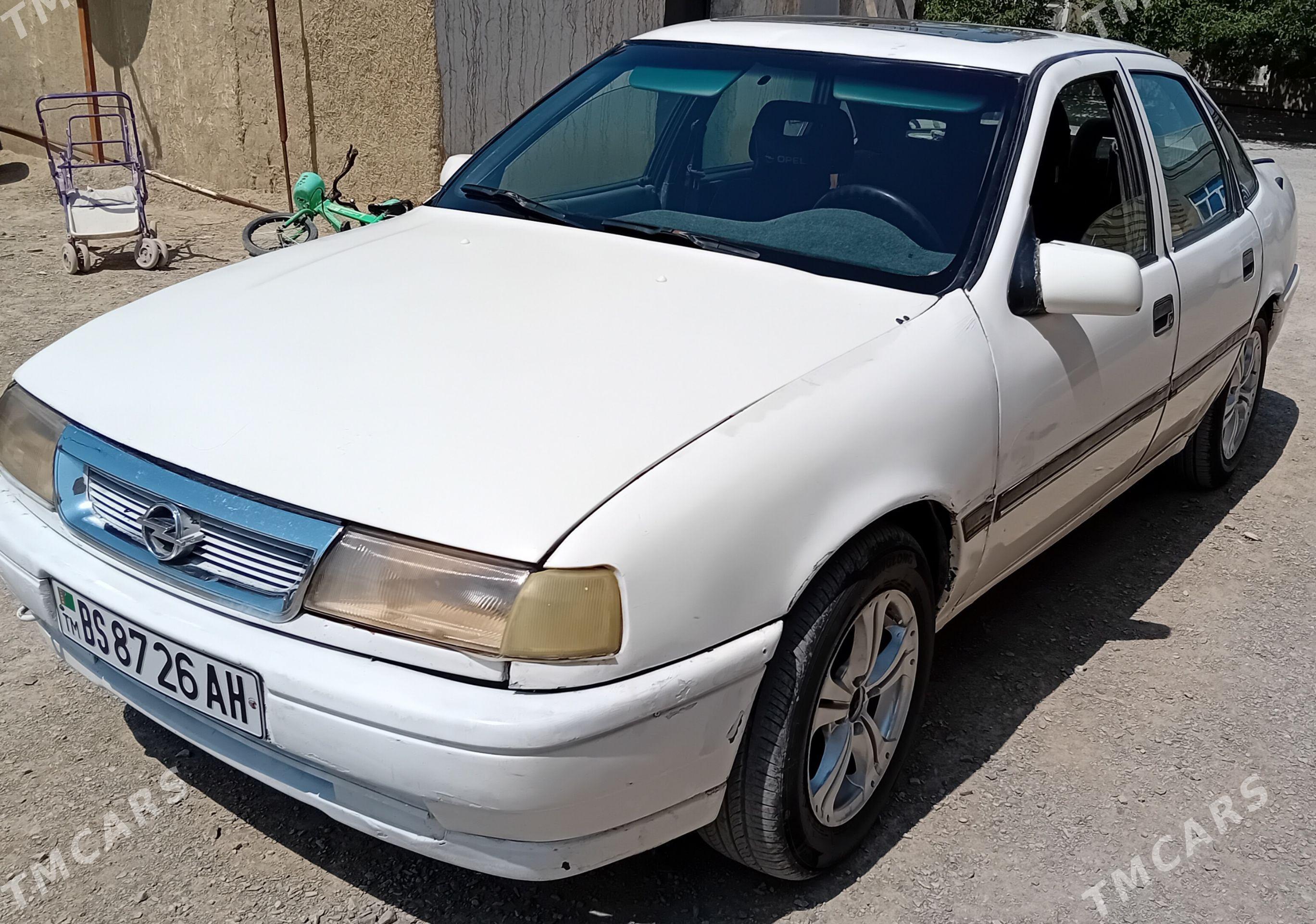 Opel Vectra 1990 - 31 000 TMT - Бахарден - img 1