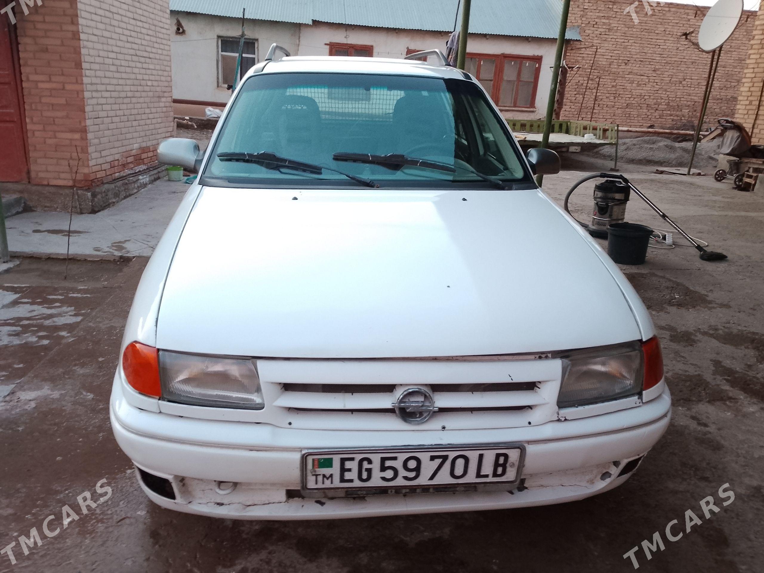 Opel Astra 1992 - 30 000 TMT - Farap - img 1