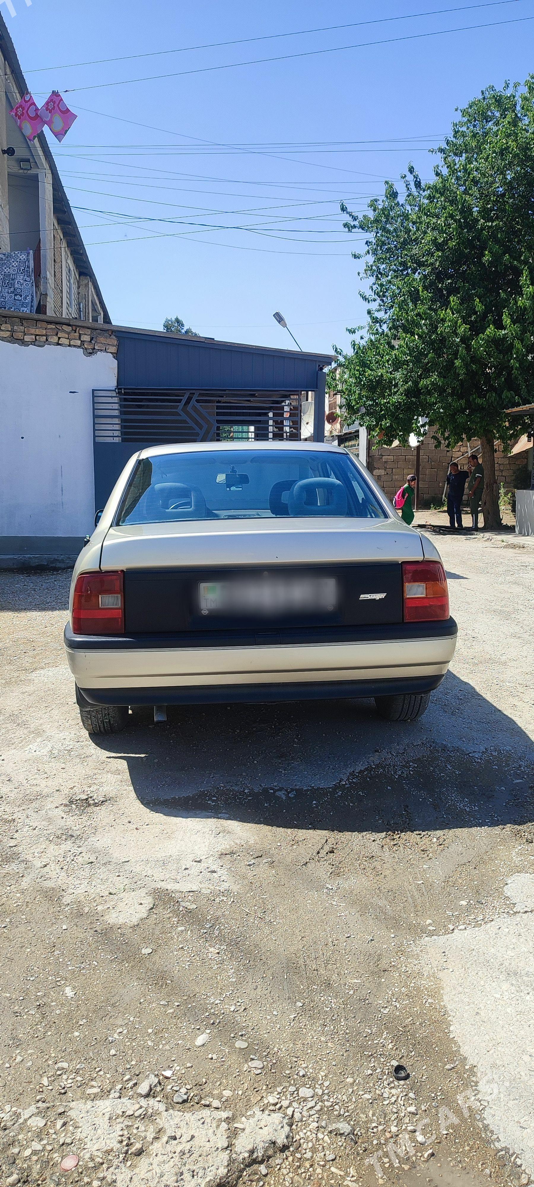 Opel Vectra 1990 - 67 000 TMT - Балканабат - img 1