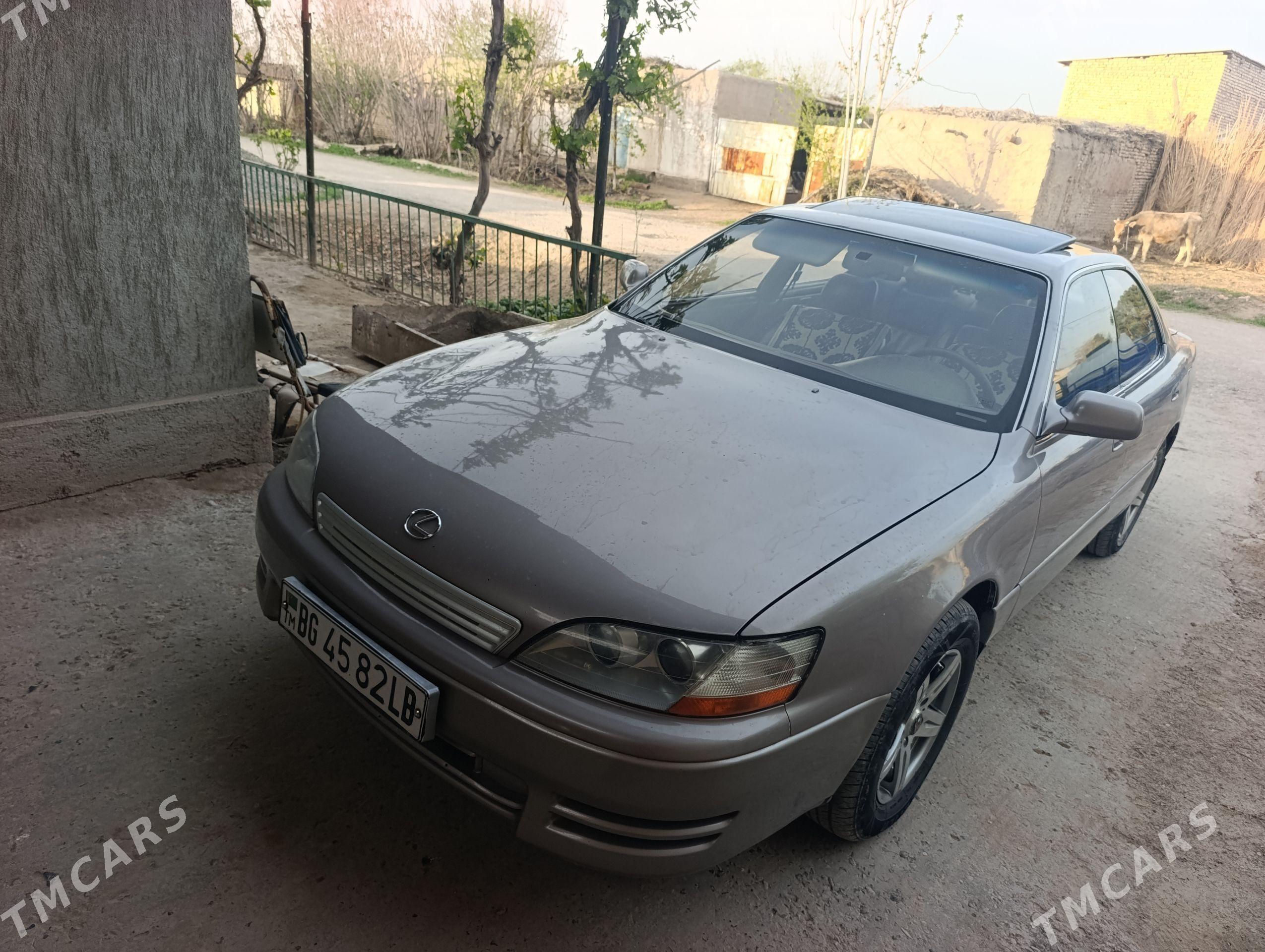 Lexus ES 1995 - 125 000 TMT - Саят - img 1
