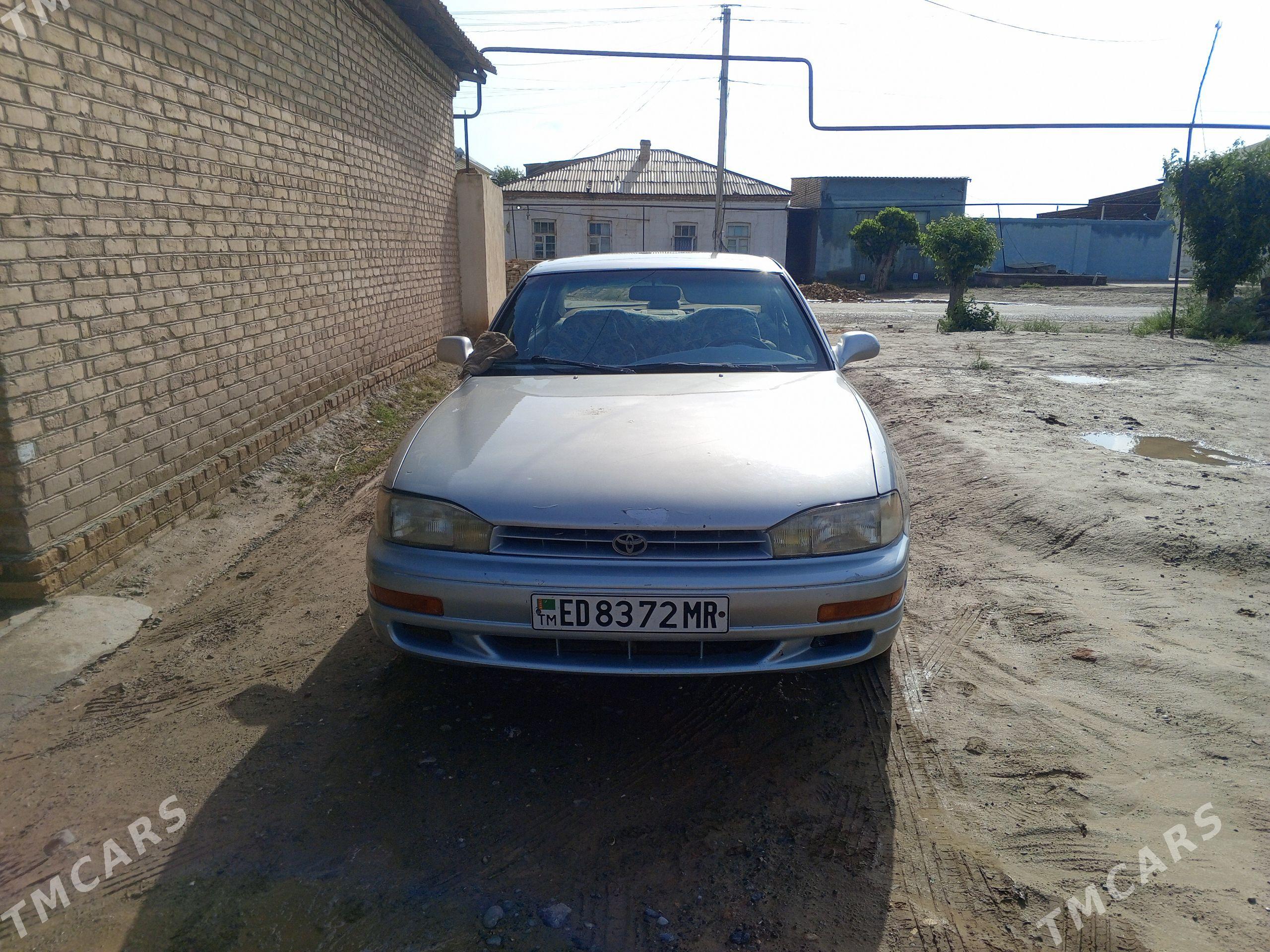 Toyota Camry 1994 - 96 000 TMT - Байрамали - img 1