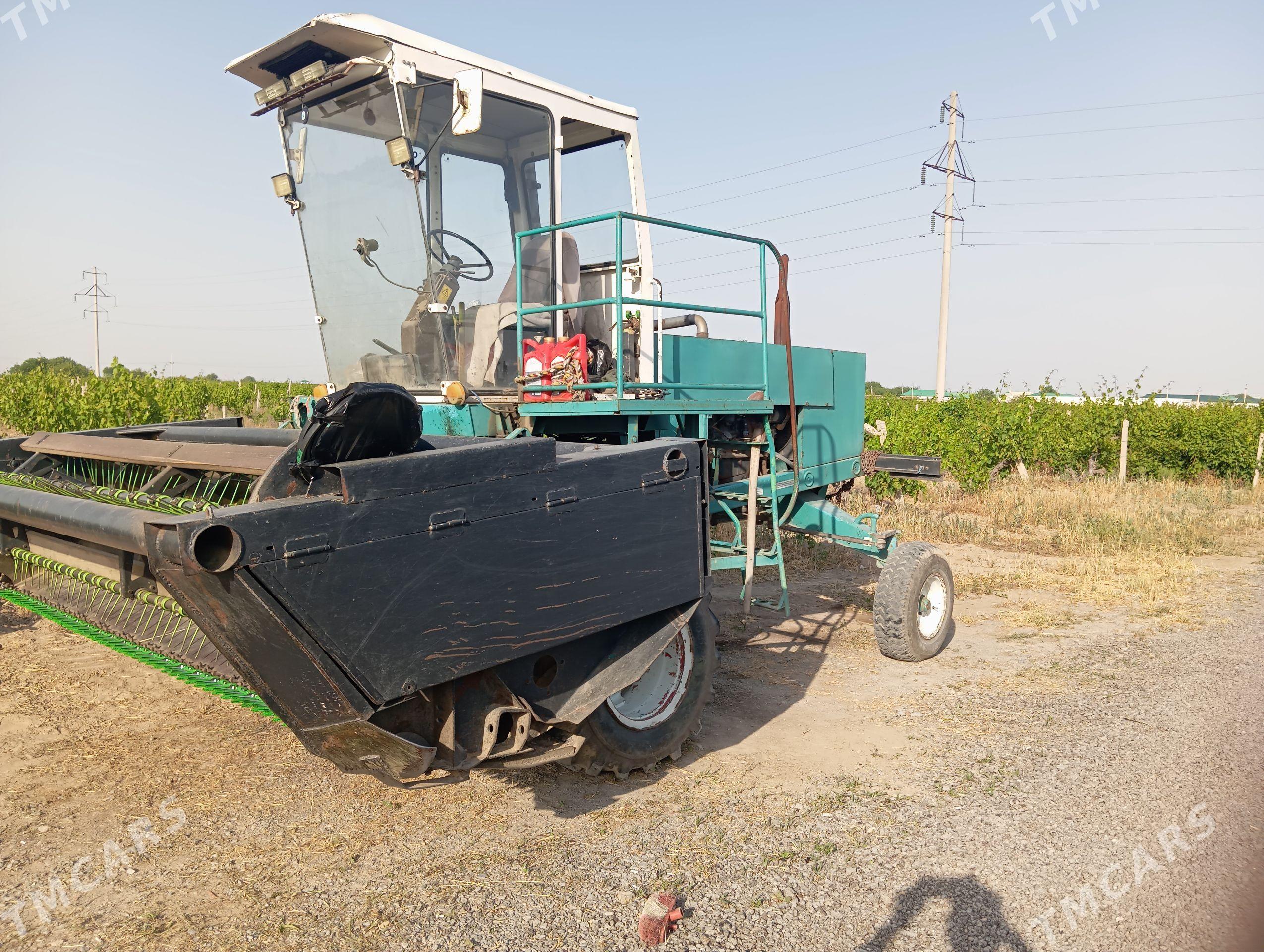 MTZ 82 2014 - 220 000 TMT - Büzmeýin - img 1