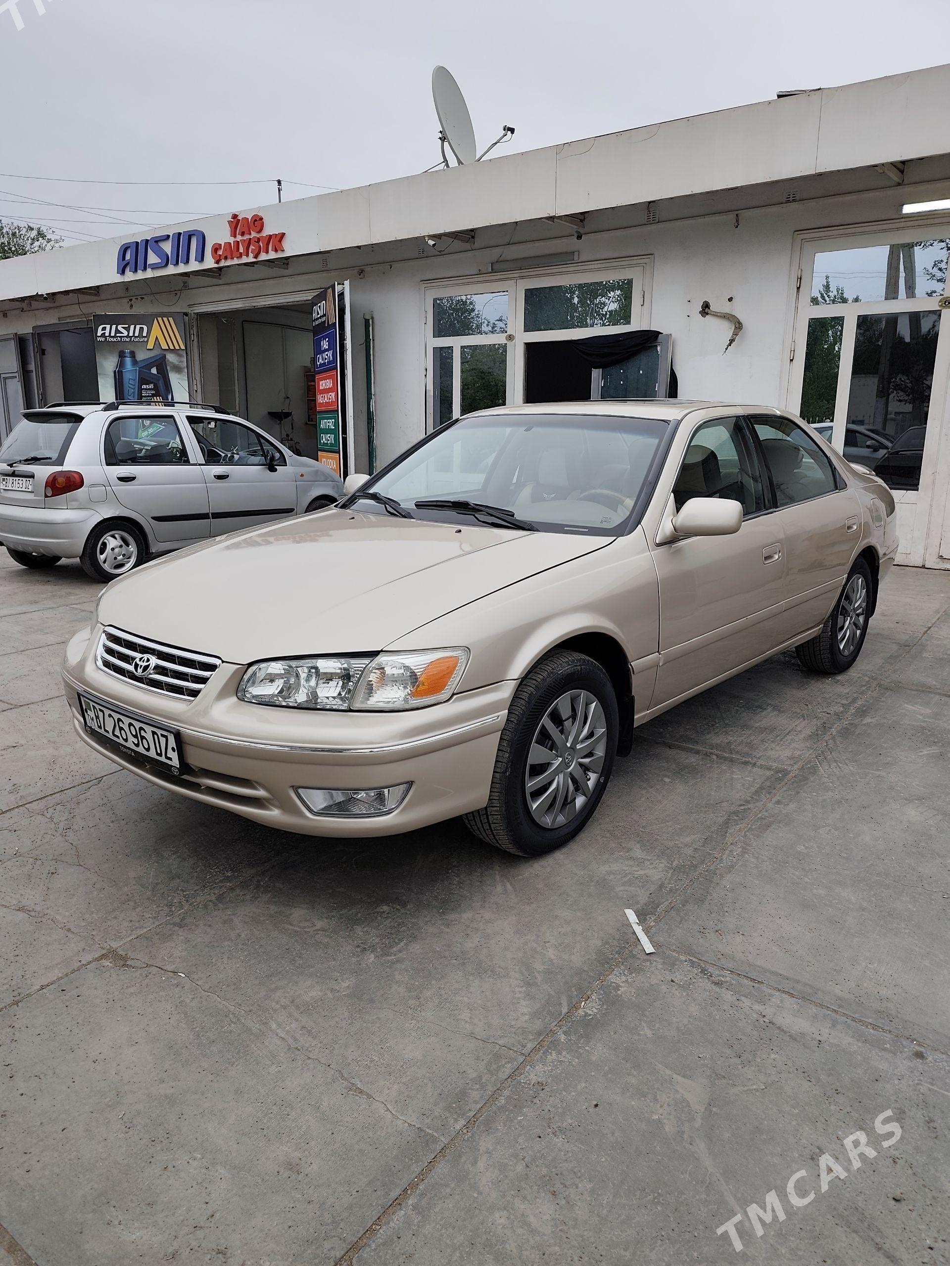 Toyota Camry 2001 - 146 000 TMT - Дашогуз - img 1