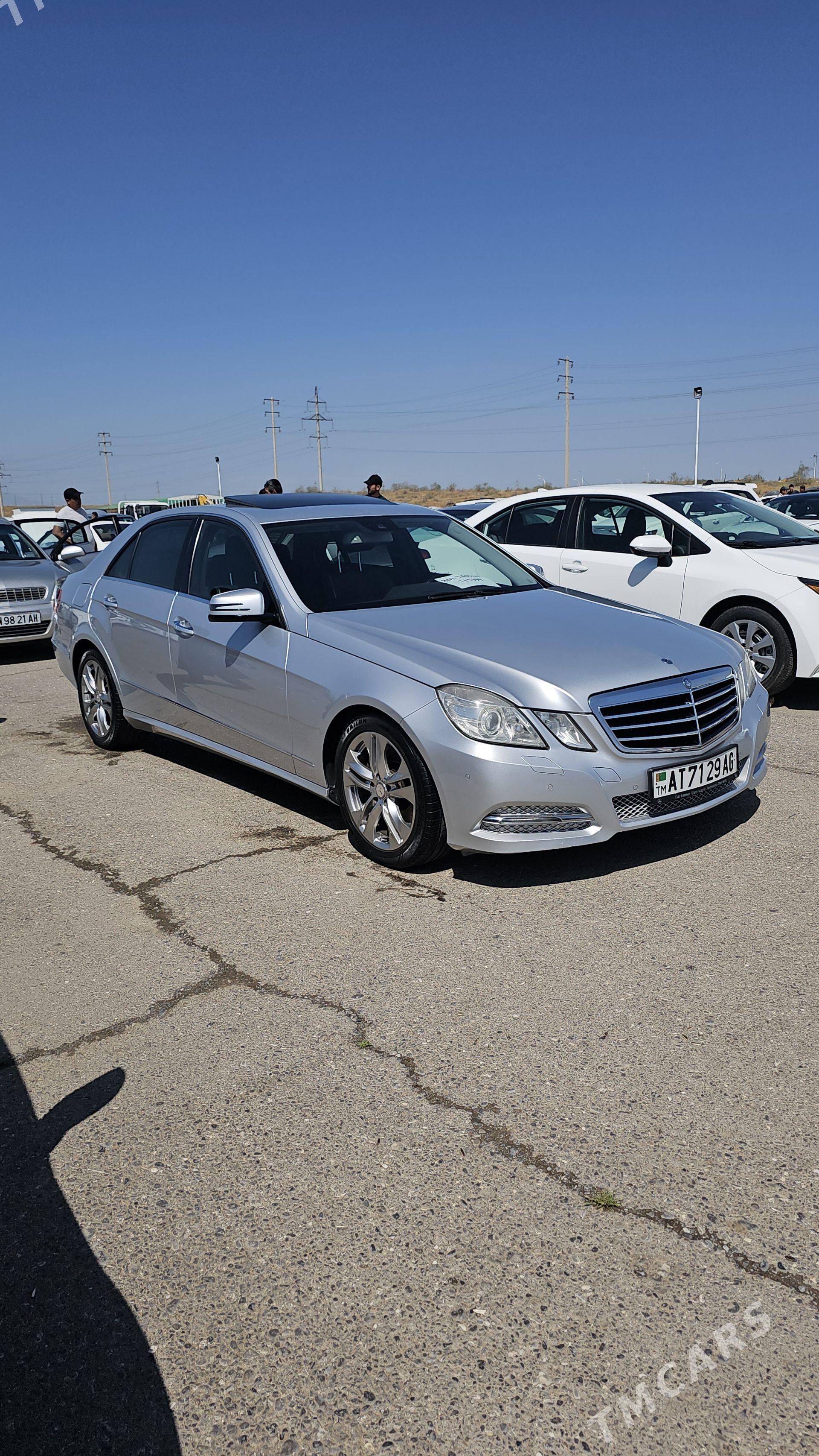 Mercedes-Benz E350 2011 - 330 000 TMT - Хитровка - img 1