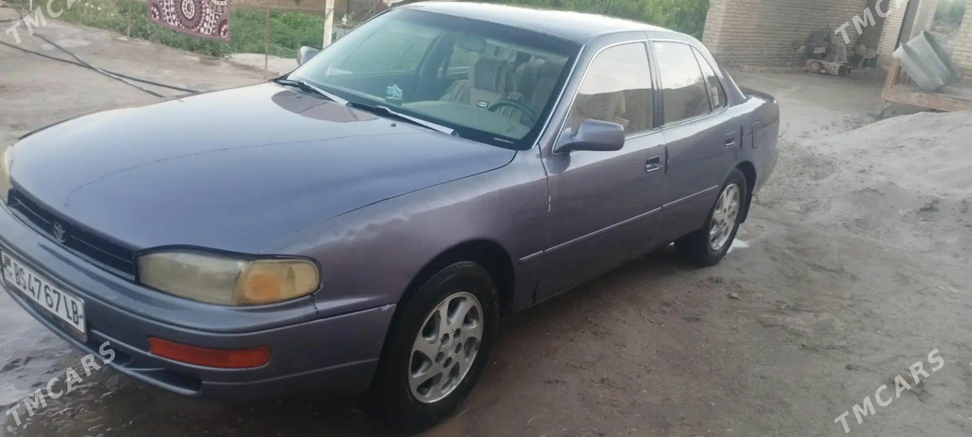 Toyota Camry 1994 - 85 000 TMT - Халач - img 1