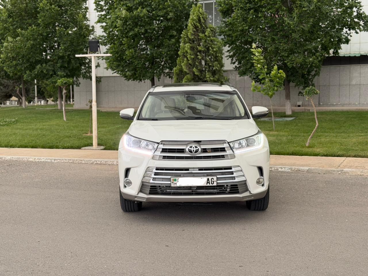 Toyota Highlander 2017 - 448 000 TMT - Aşgabat - img 1