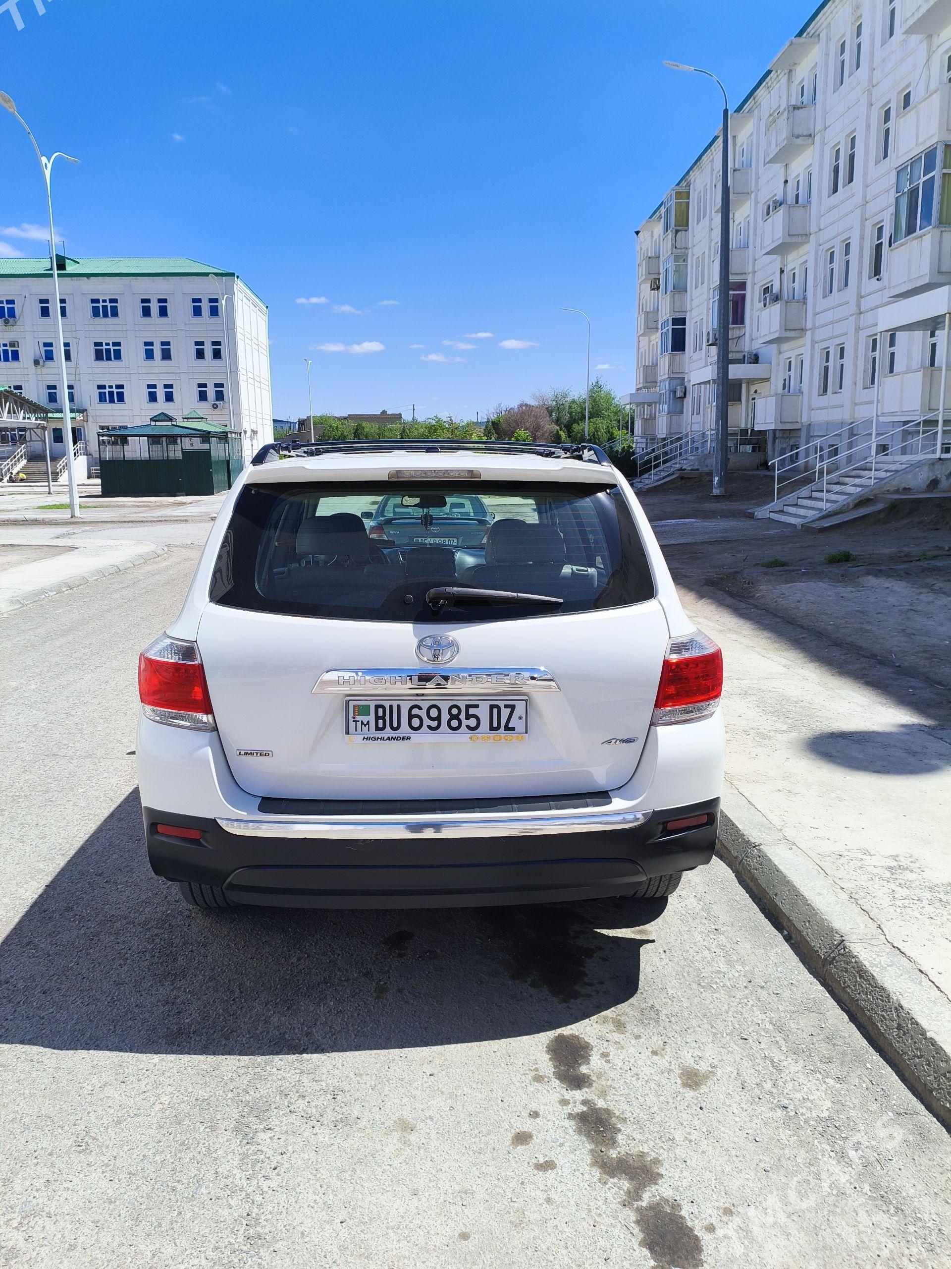 Toyota Highlander 2013 - 390 000 TMT - Гороглы (Тагта) - img 1